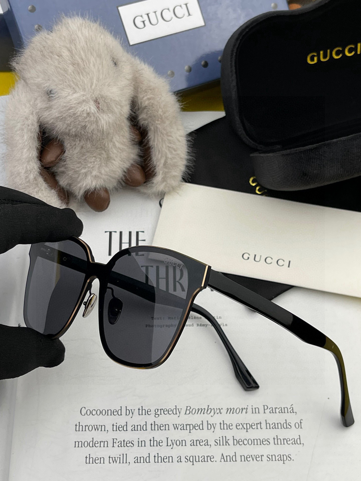  连体镜GUCCI2025开春新款一体镜 大框太阳镜男女同款 😎 
爆款大框尼龙太阳镜 超逼格超酷 
镜