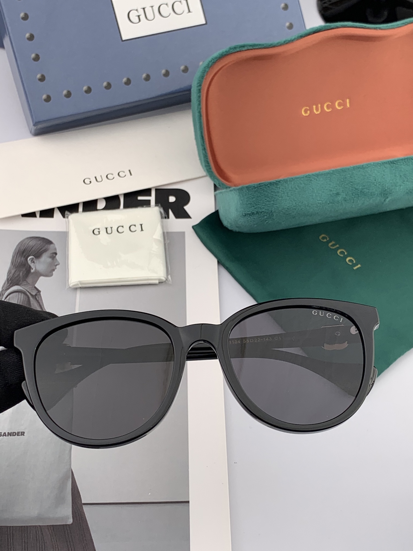  🔺 【GUCCI-偏光太阳镜】2025开春新款 潮流爆款 时尚方框偏光太阳镜 高品质 佩戴舒适 网红潮