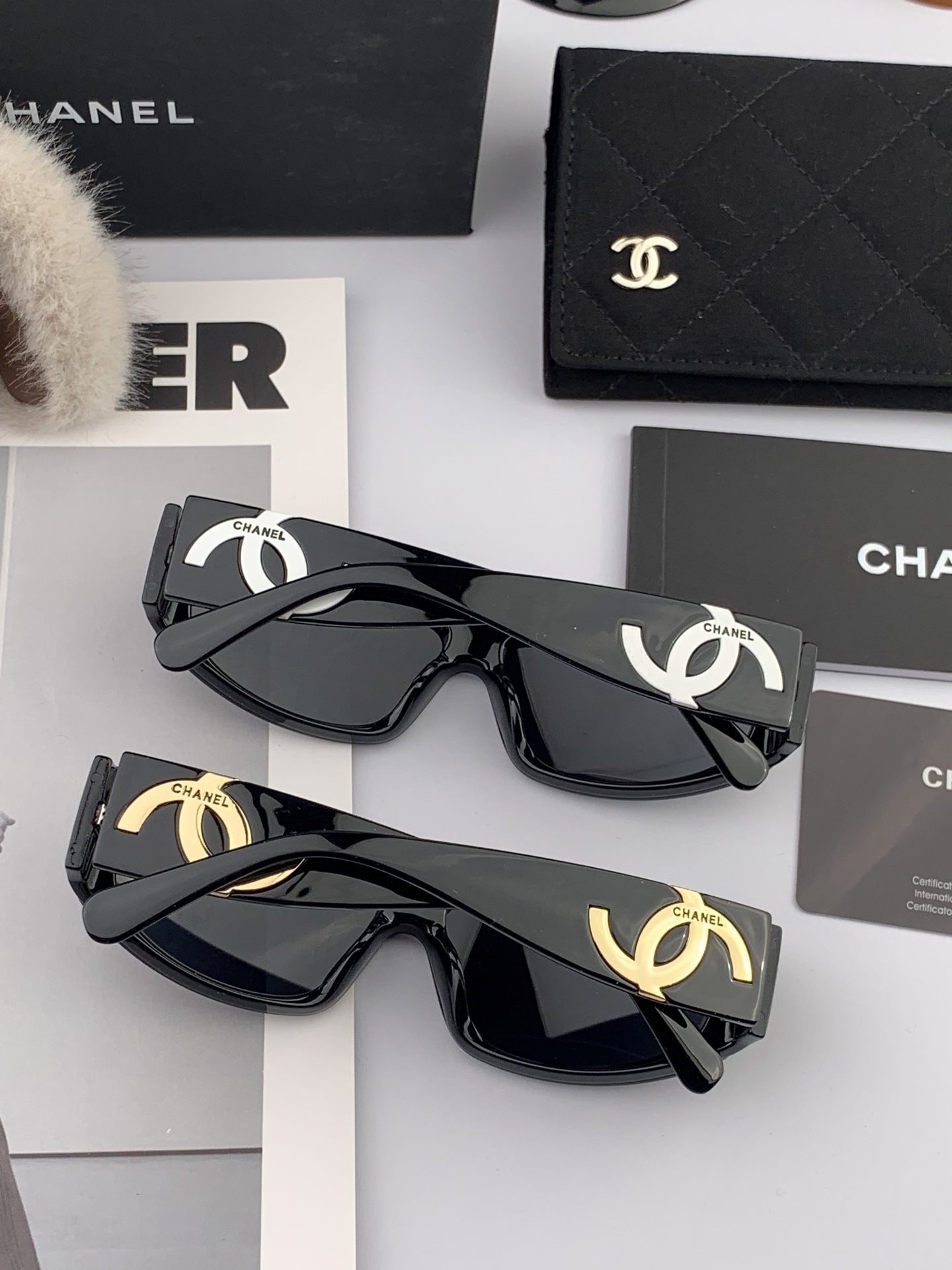    新品CHANEL 香奈儿太阳镜以独特魅力和前卫风格诠释春夏最新眼镜，质感超好佩带舒适 型号：CH2