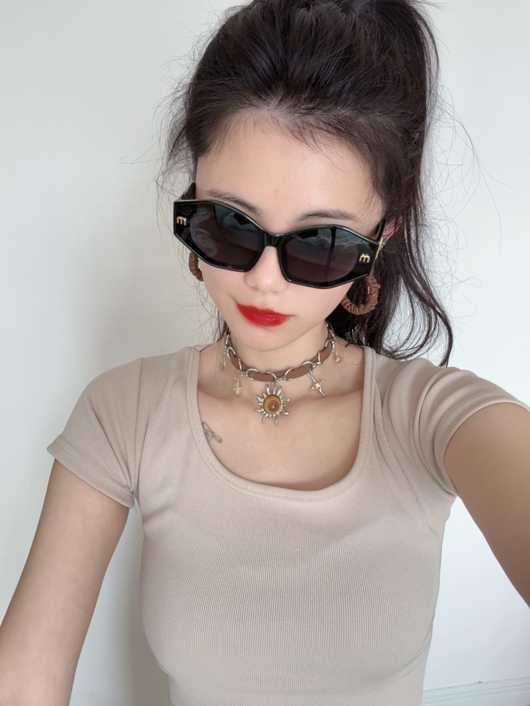  MIUMIU/缪缪🖇🖇2025开春新款🌟闪耀新款璀璨登台 ❤❤太阳镜潮品 精致个性设计简约时尚 专柜