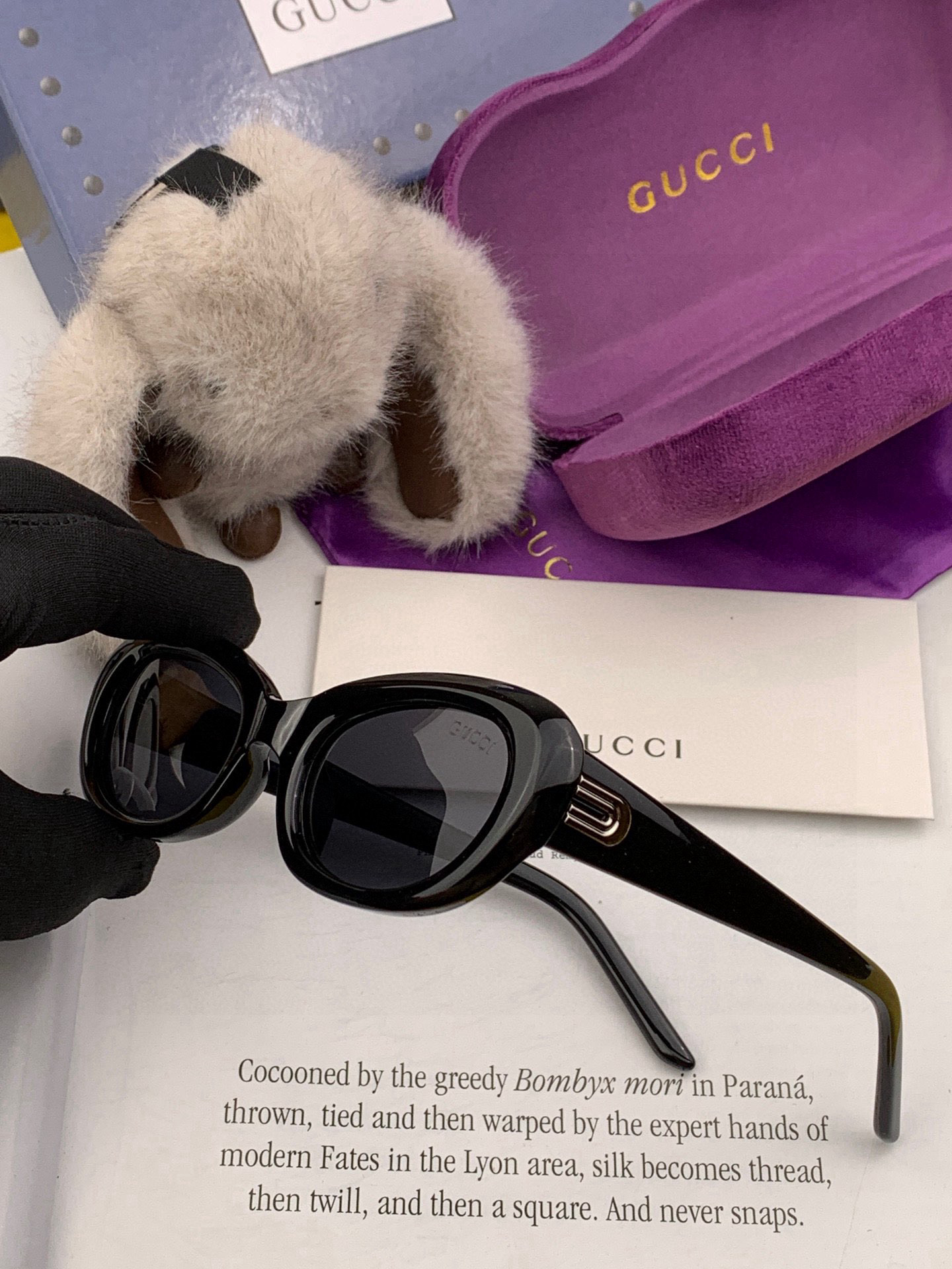   【TR偏光系列】Gucci   经典的小框设计，情侣款不挑脸型，无论搭配大衣还是连衣裙都非常显气质偏