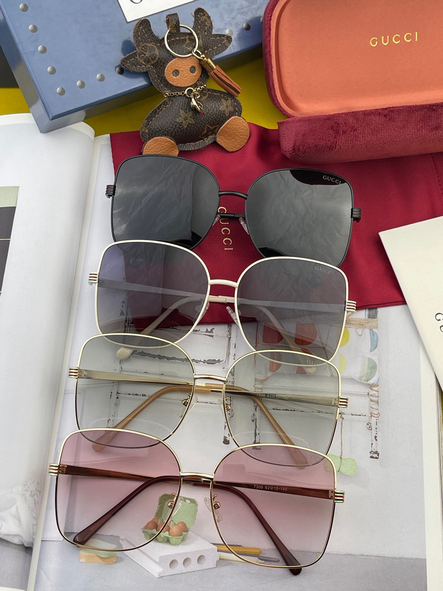  GUCCI 2025开春新款 最新款方框太阳镜 各路网红纷纷带起气场满分‼️ 俏皮甜美.上脸效果更佳.