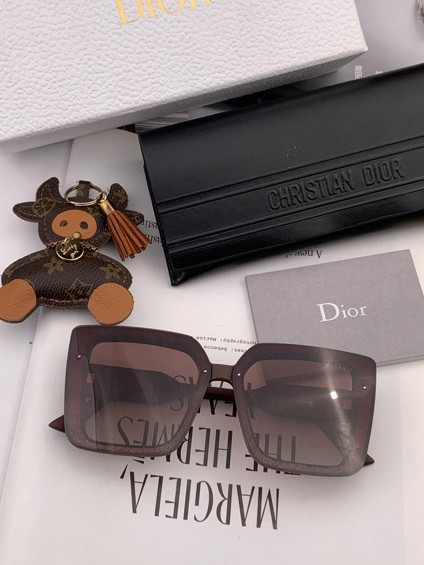  🔺 【DIOR-迪奥】2025开春新款 潮流爆款 时尚方框偏光太阳镜 高品质 佩戴舒适 网红潮款墨镜 