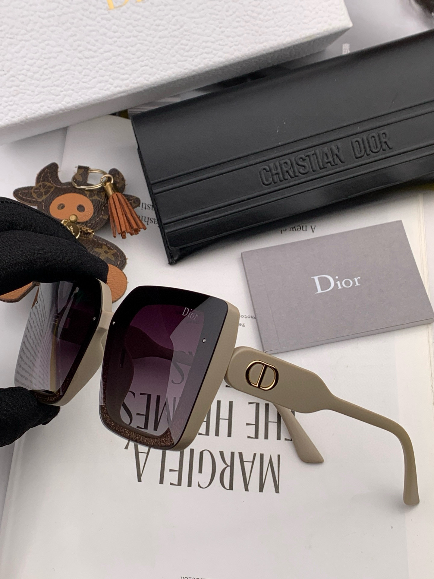  🔺 【DIOR-迪奥】2025开春新款 潮流爆款 时尚方框偏光太阳镜 高品质 佩戴舒适 网红潮款墨镜 