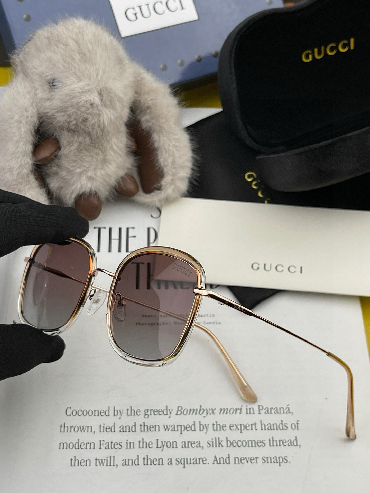  GUCCI 2025开春新款 最新款方框太阳镜 各路网红纷纷带起气场满分‼️ 俏皮甜美.上脸效果更佳.