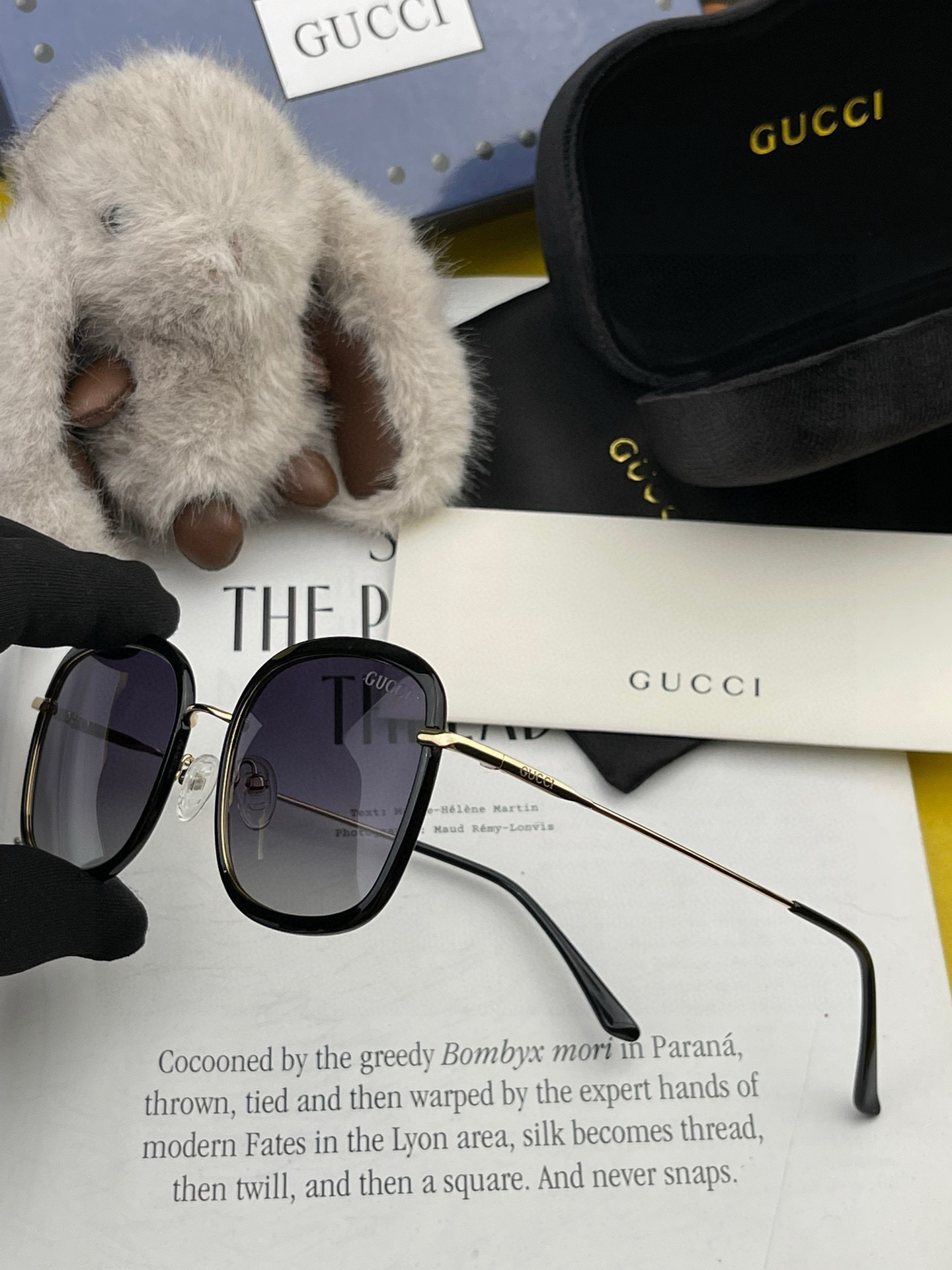  GUCCI 2025开春新款 最新款方框太阳镜 各路网红纷纷带起气场满分‼️ 俏皮甜美.上脸效果更佳.