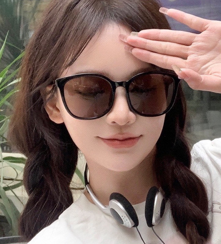   【TR偏光系列】Gucci   经典的圆框设计，情侣款不挑脸型，无论搭配大衣还是连衣裙都非常显气质偏