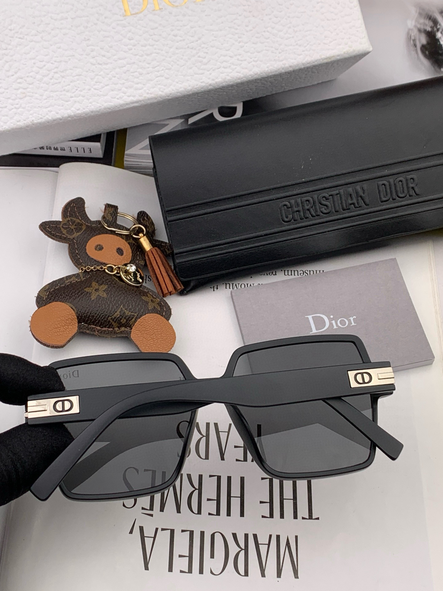 🔺 【DIOR】2025开春新款 潮流爆款 时尚方框偏光太阳镜 高品质 佩戴舒适 网红潮款墨镜 女士高清