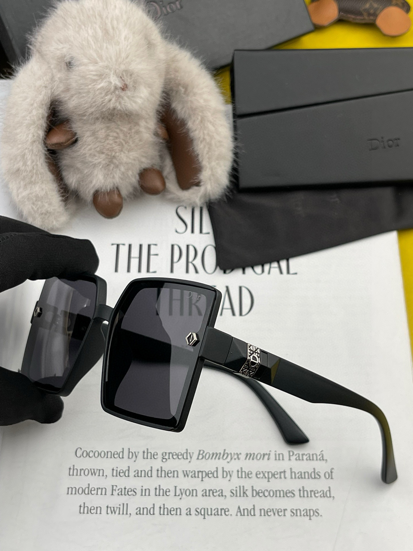 🔺 【DIOR】2025开春新款 潮流爆款 时尚方框偏光太阳镜 高品质 佩戴舒适 网红潮款墨镜 女士高清