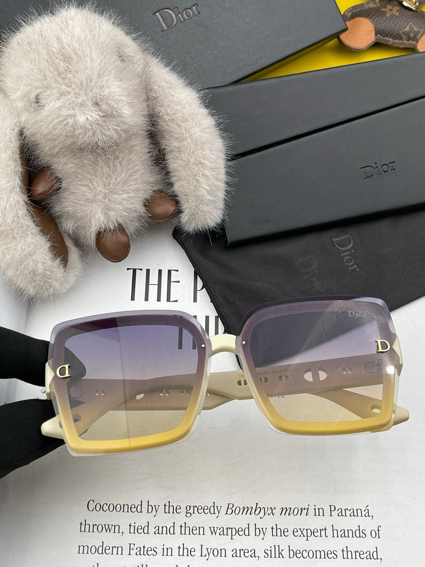  🔺 【DIOR-迪奥】2025开春新款 潮流爆款 时尚方框偏光太阳镜 高品质 佩戴舒适 网红潮款墨镜 