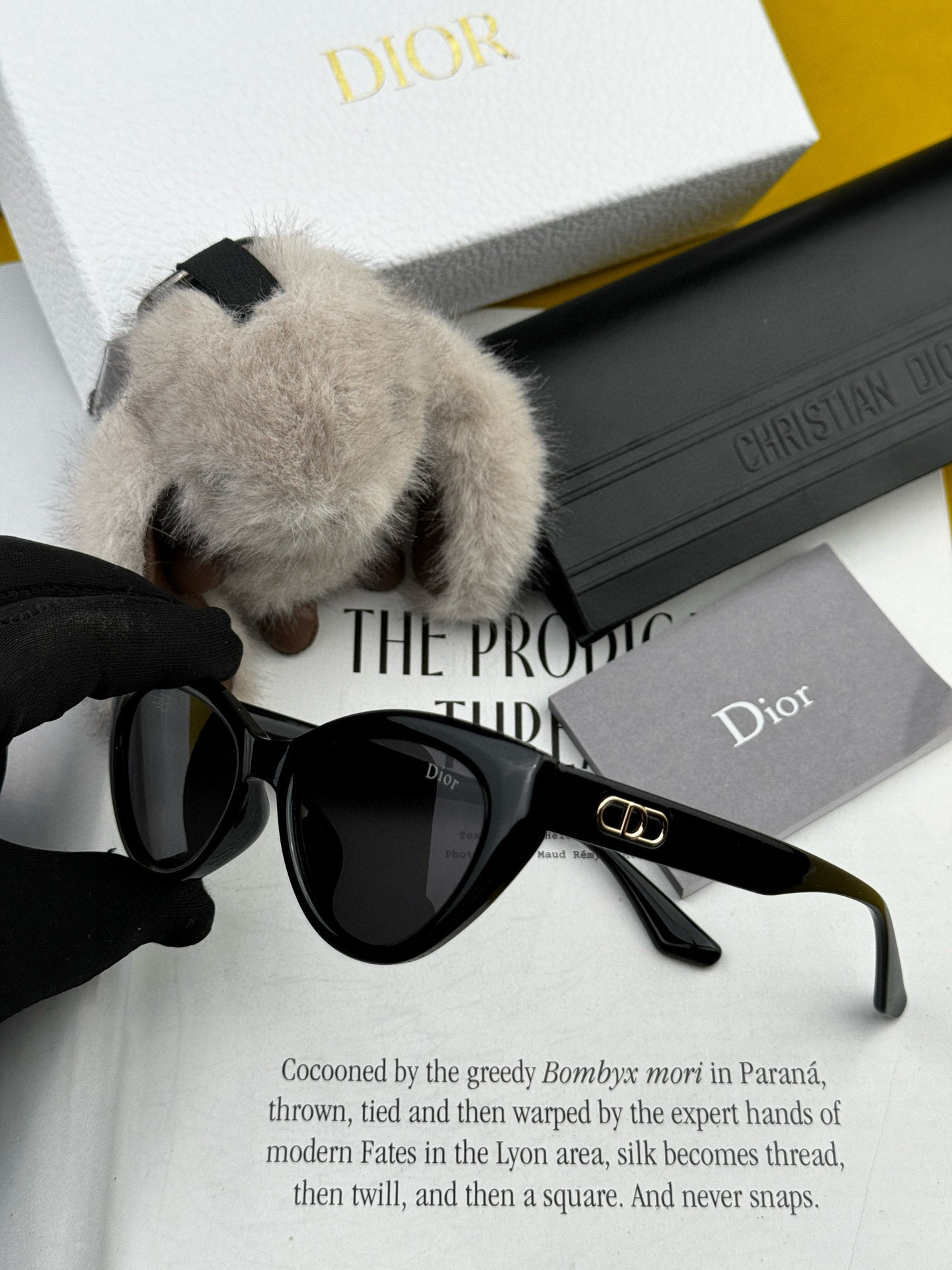  🔺 【DIOR-迪奥】2025开春新款 潮流爆款 时尚方框偏光太阳镜 高品质 佩戴舒适 网红潮款墨镜 