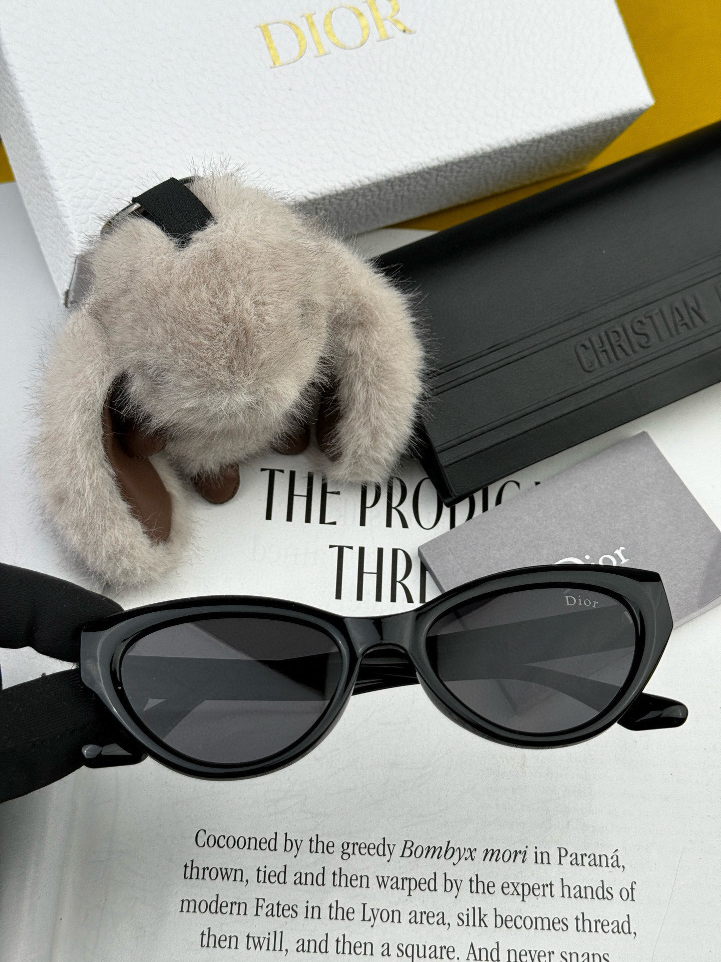  🔺 【DIOR-迪奥】2025开春新款 潮流爆款 时尚方框偏光太阳镜 高品质 佩戴舒适 网红潮款墨镜 