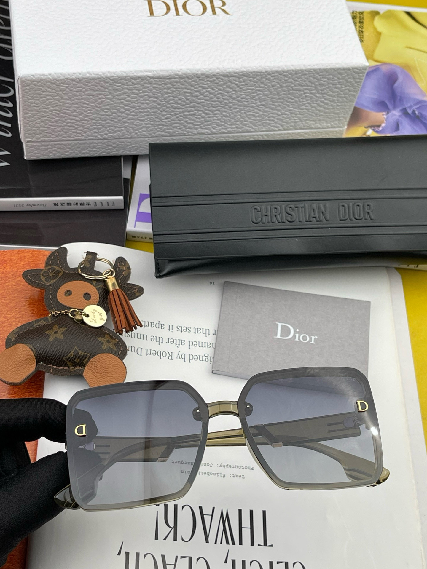  🔺 【DIOR-迪奥】2025开春新款 潮流爆款 时尚方框偏光太阳镜 高品质 佩戴舒适 网红潮款墨镜 