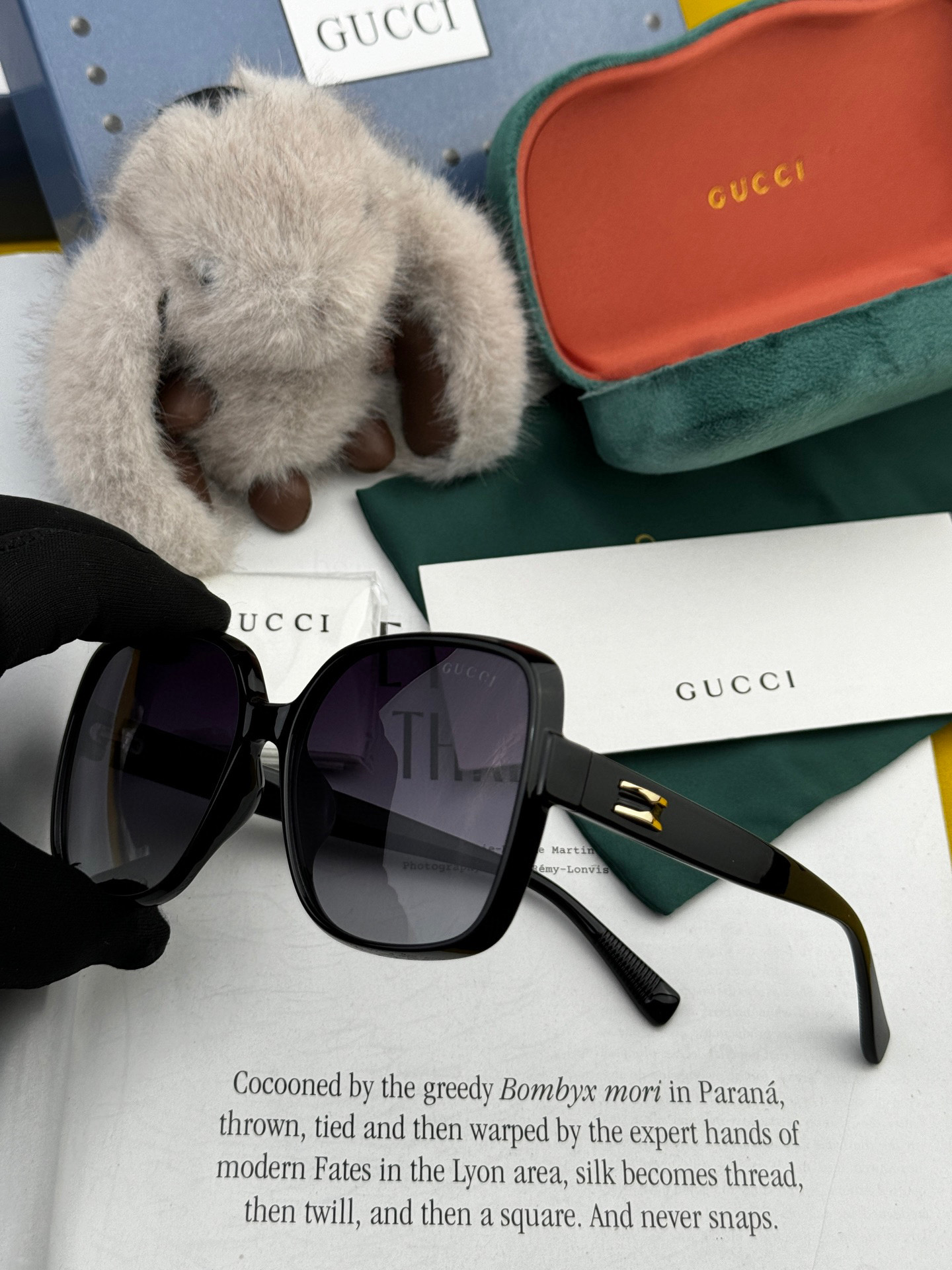   【GUCCI】2025新款潮流爆款 时尚方框太阳镜 佩戴舒适 网红潮款墨镜  女士高清加厚偏光太阳镜