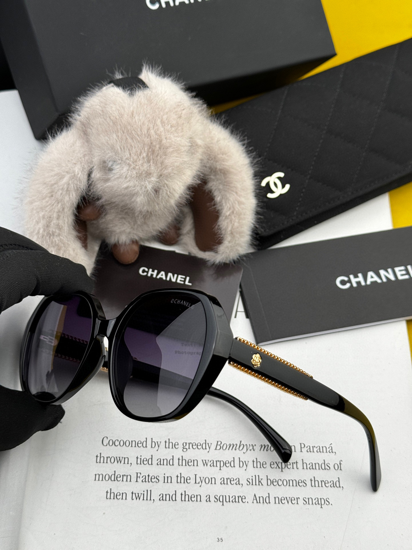  【CHANEL】香奈儿 2025新款山茶花潮流爆款 时尚圆框高清偏光太阳镜 佩戴舒适 网红潮款墨镜  