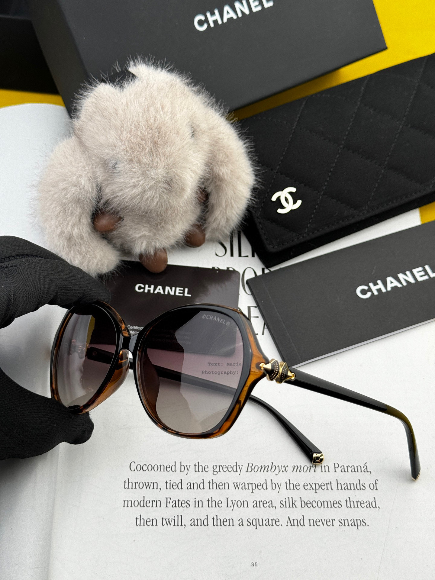   【CHANEL】香奈儿 2025新款潮流爆款 时尚方框太阳镜 佩戴舒适 网红潮款墨镜  女士高清加厚