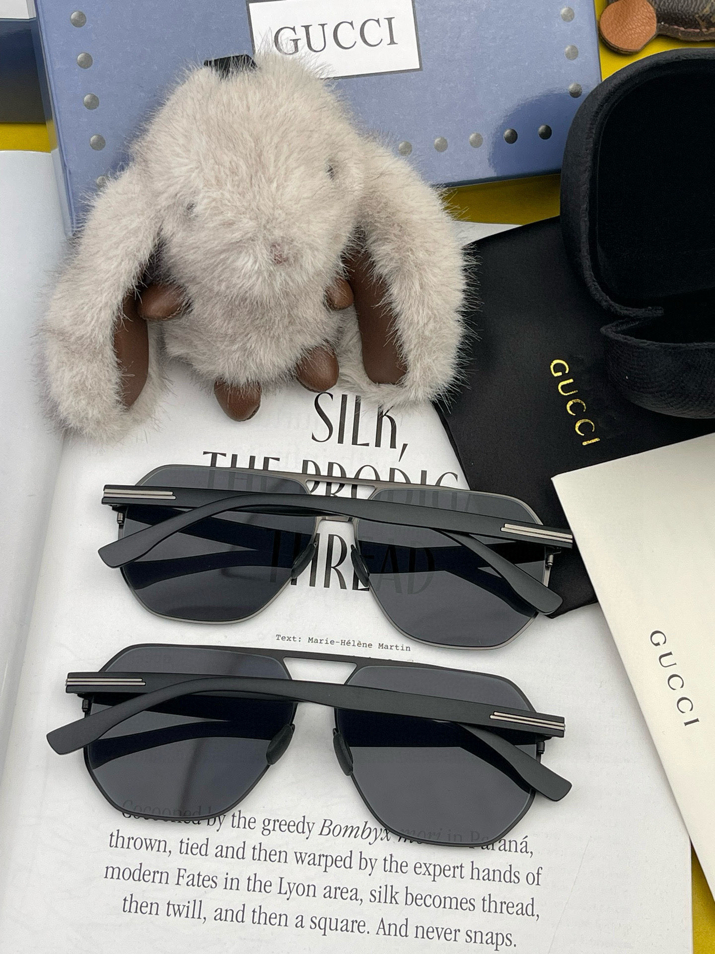        GUCCI 男款炫彩飞行员偏光太阳镜 ❤️材质：高清尼龙加厚卡槽高清偏光镜片 🌹无边框镜架