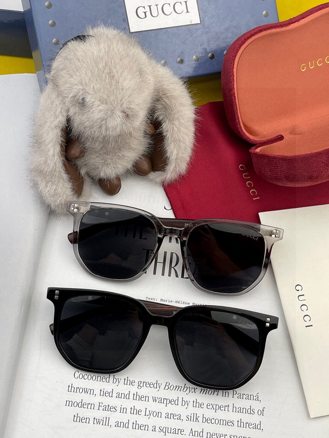   超好看 潮酷【GUCCI】古驰 新款款太阳镜以独特魅力和前卫风格诠释春夏最新眼镜，以方框设计，中梁连