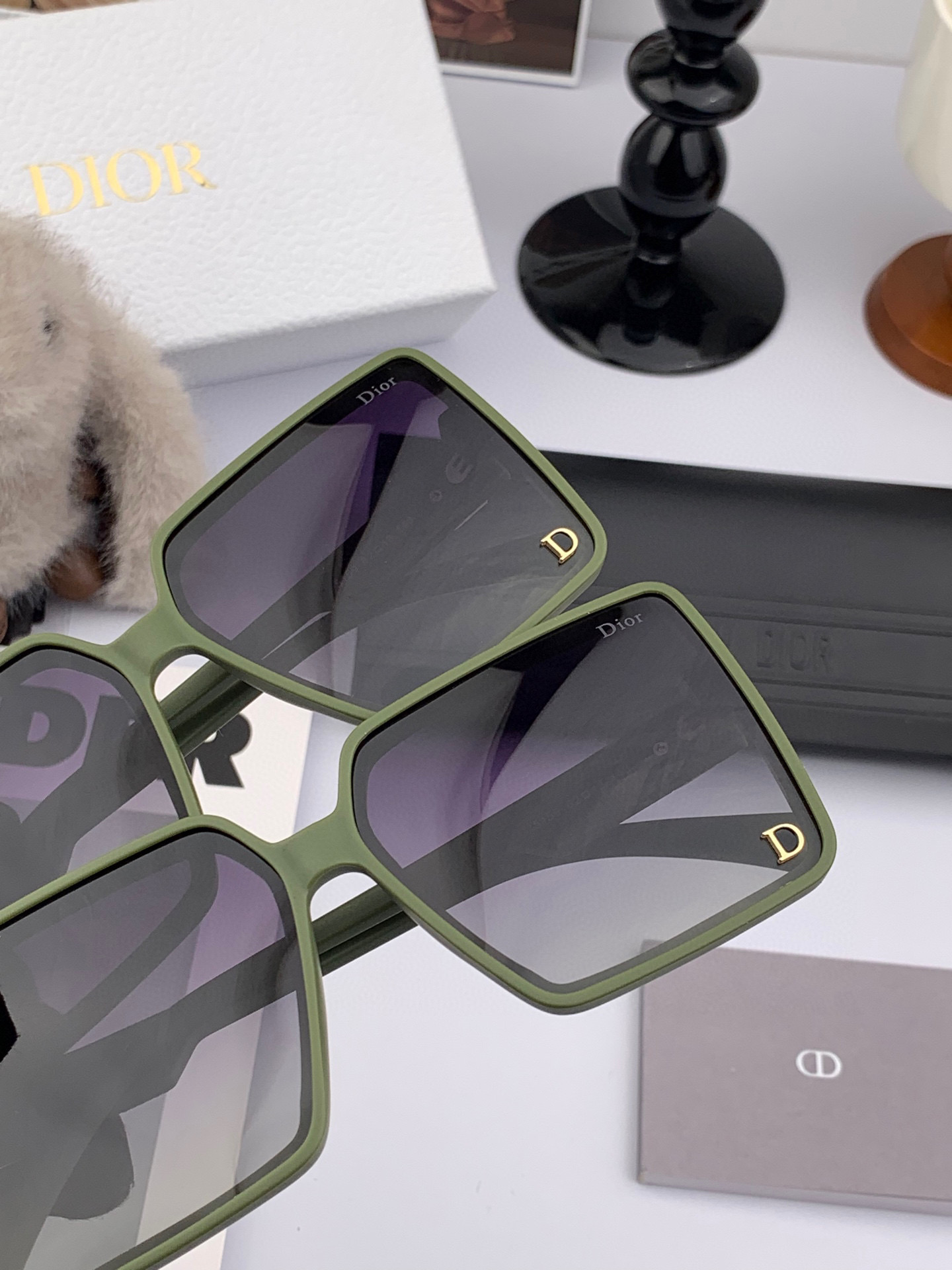  🔺 【DIOR-迪奥】2025开春新款 潮流爆款 时尚方框偏光太阳镜 高品质 佩戴舒适 网红潮款墨镜 