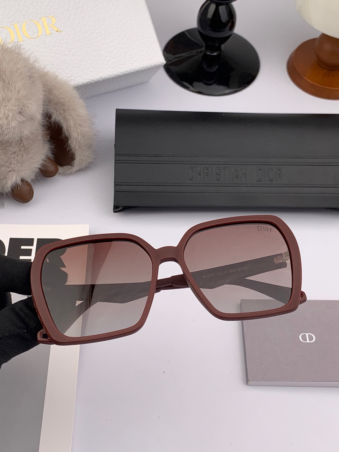 🔺 【DIOR-迪奥】2025开春新款 潮流爆款 时尚方框偏光太阳镜 高品质 佩戴舒适 网红潮款墨镜 型