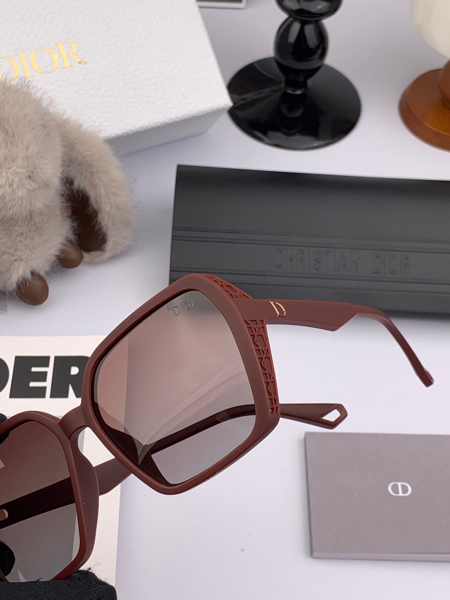 🔺 【DIOR-迪奥】2025开春新款 潮流爆款 时尚方框偏光太阳镜 高品质 佩戴舒适 网红潮款墨镜 型