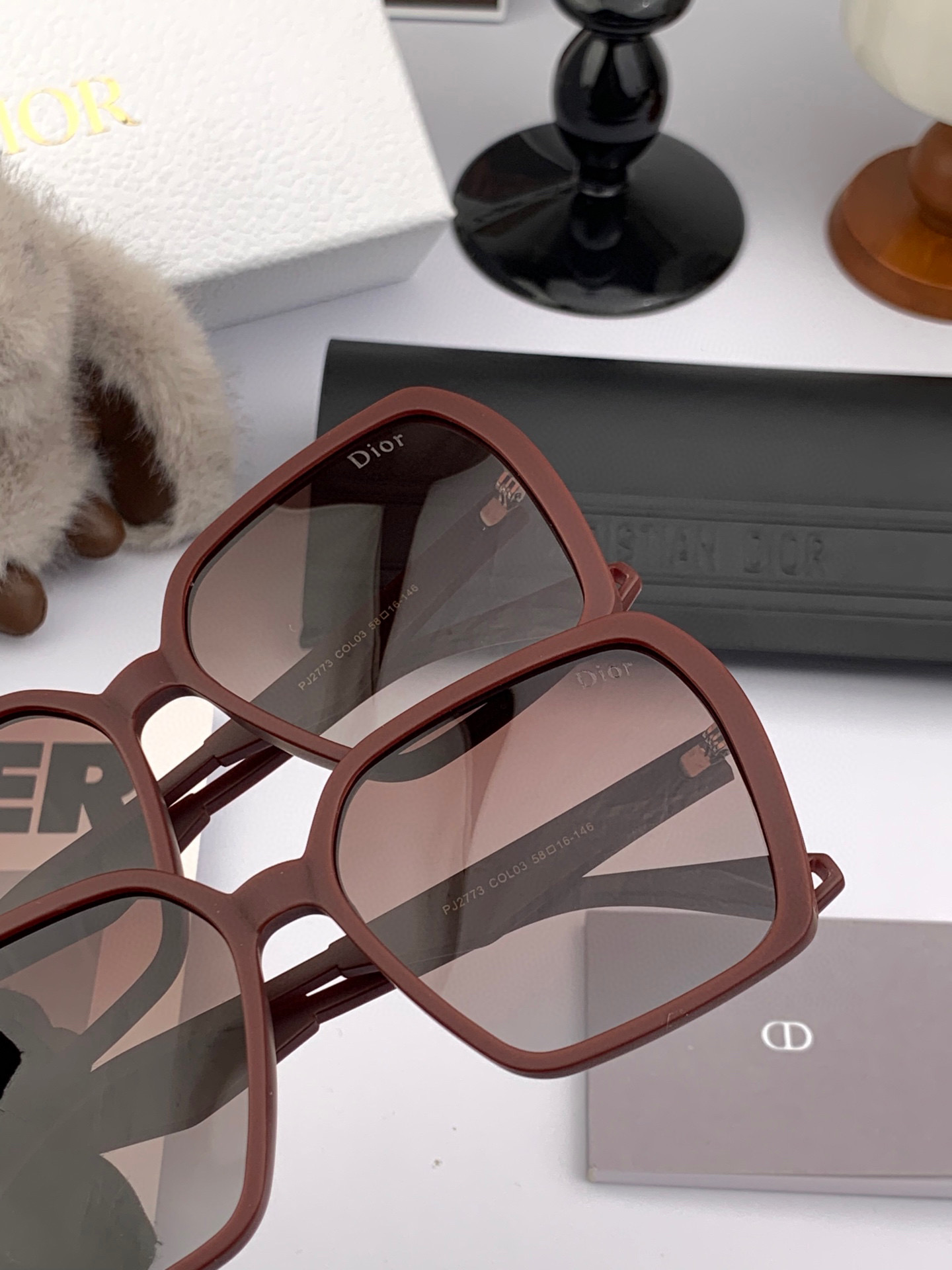 🔺 【DIOR-迪奥】2025开春新款 潮流爆款 时尚方框偏光太阳镜 高品质 佩戴舒适 网红潮款墨镜 型