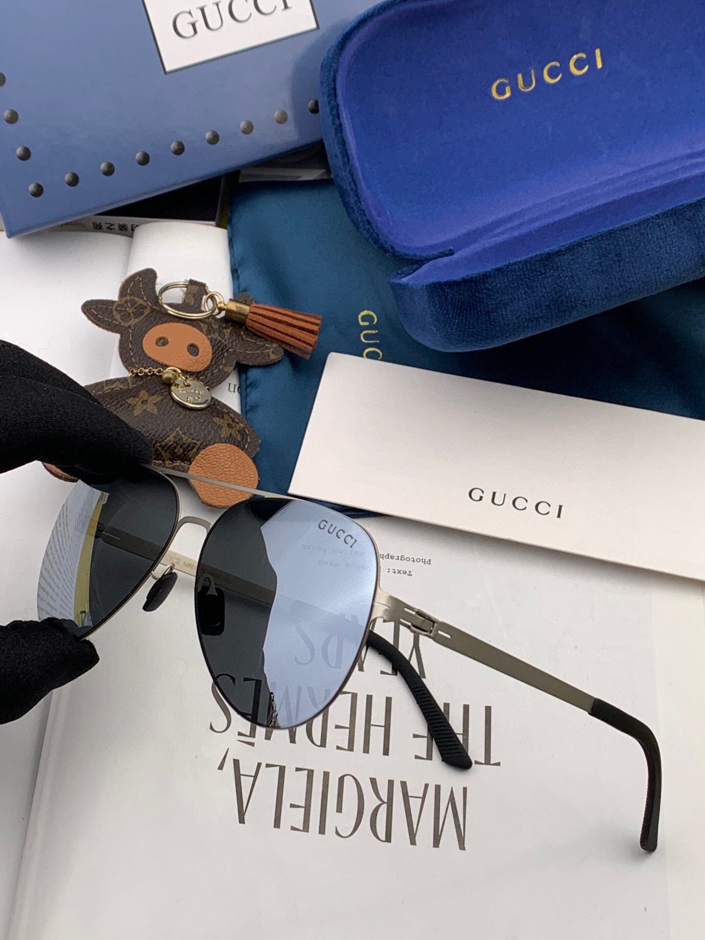 ♦️ GUCCI 2025新款男女情侣款太阳镜多边形墨镜iP电镀永不褪色 超轻超有弹性整幅眼镜无螺丝重要