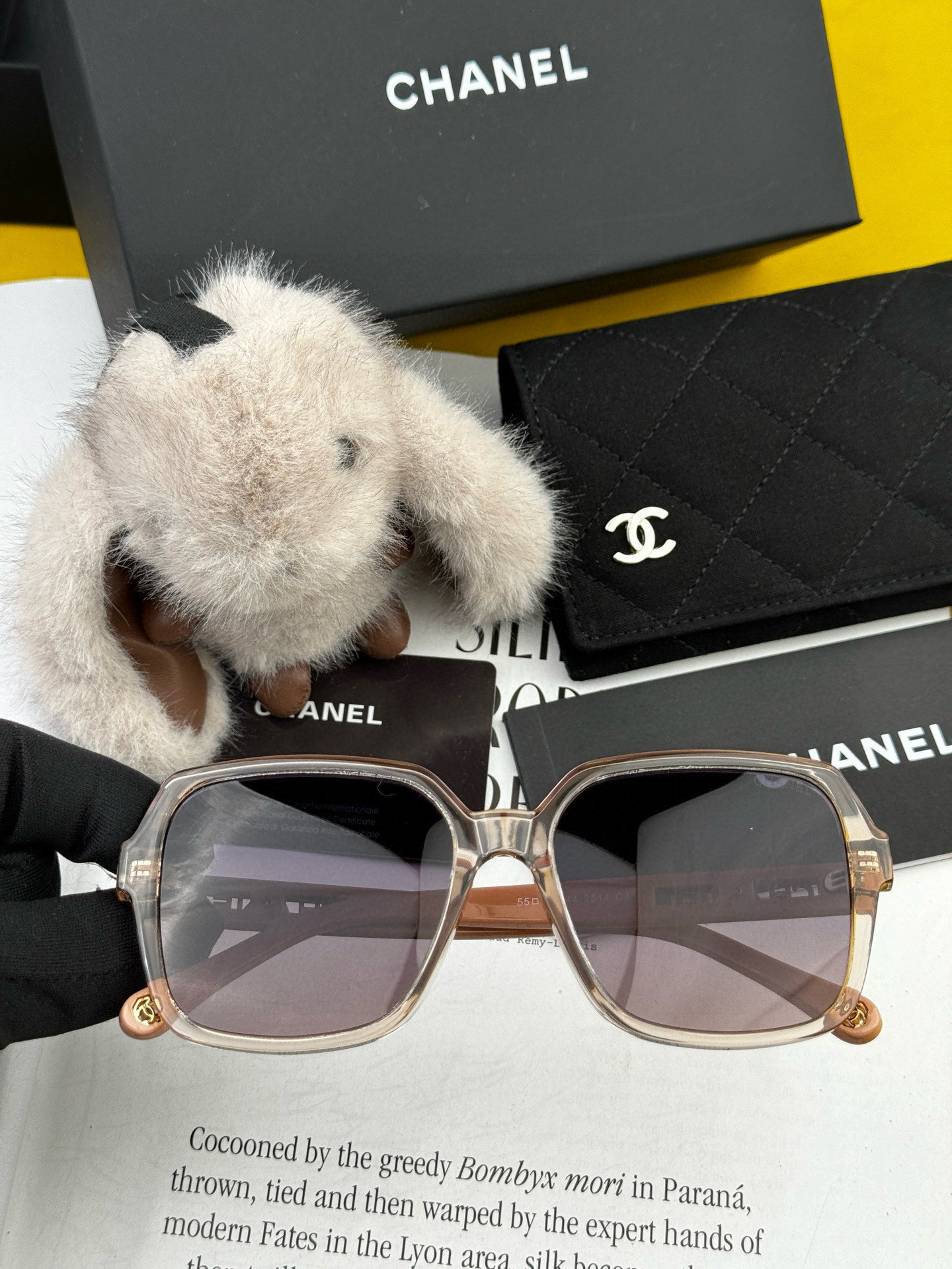 【CHANEL】香奈儿 2025新款潮流爆款 时尚方框太阳镜 佩戴舒适 网红潮款墨镜  女士高清加厚偏光