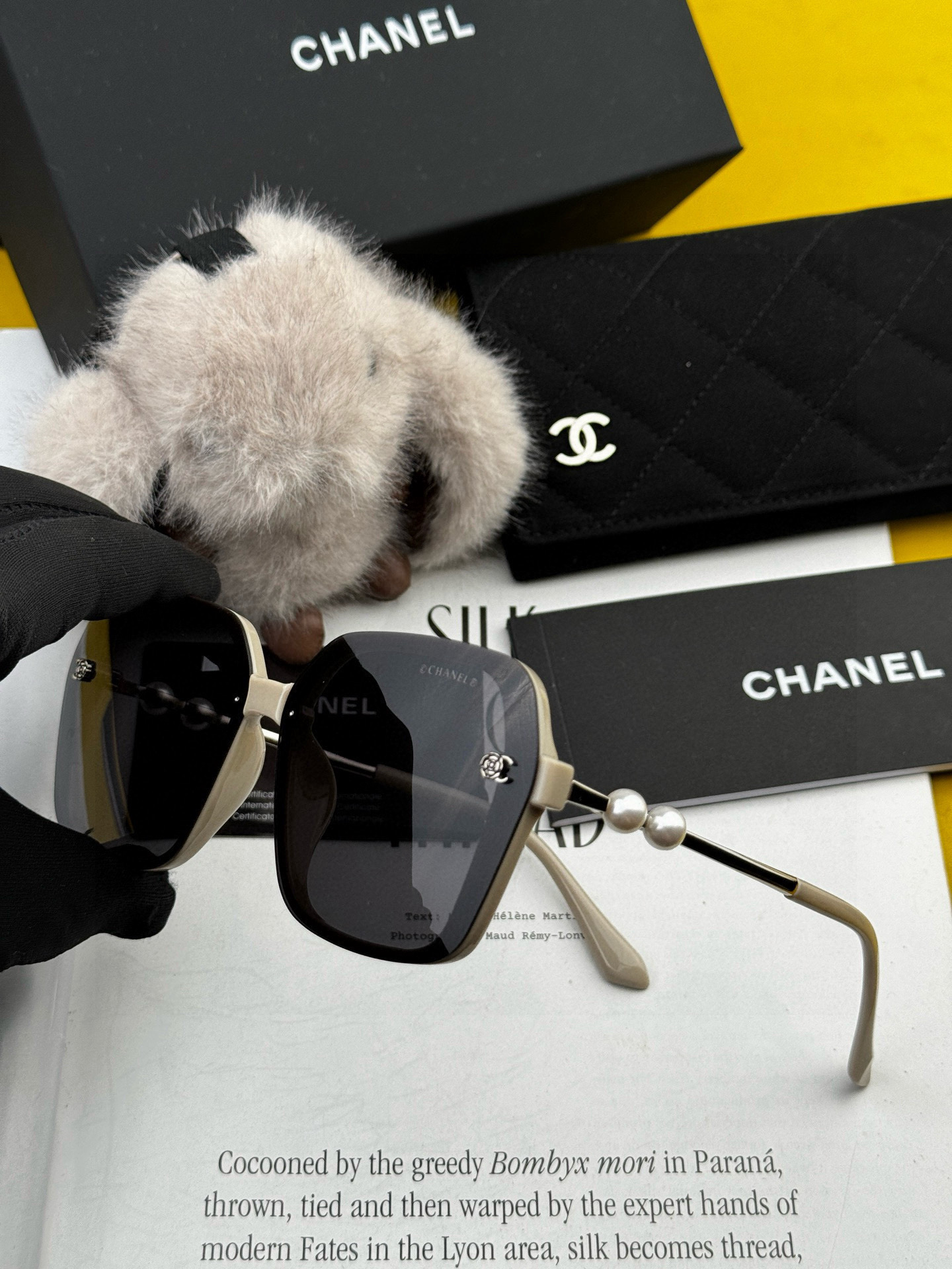 🔺CHANEL🔻2025官方早春新款，众多明星同款色香奈儿‼️‼️新款珍珠大框偏光墨镜 ，🌈🌈宝丽来超清
