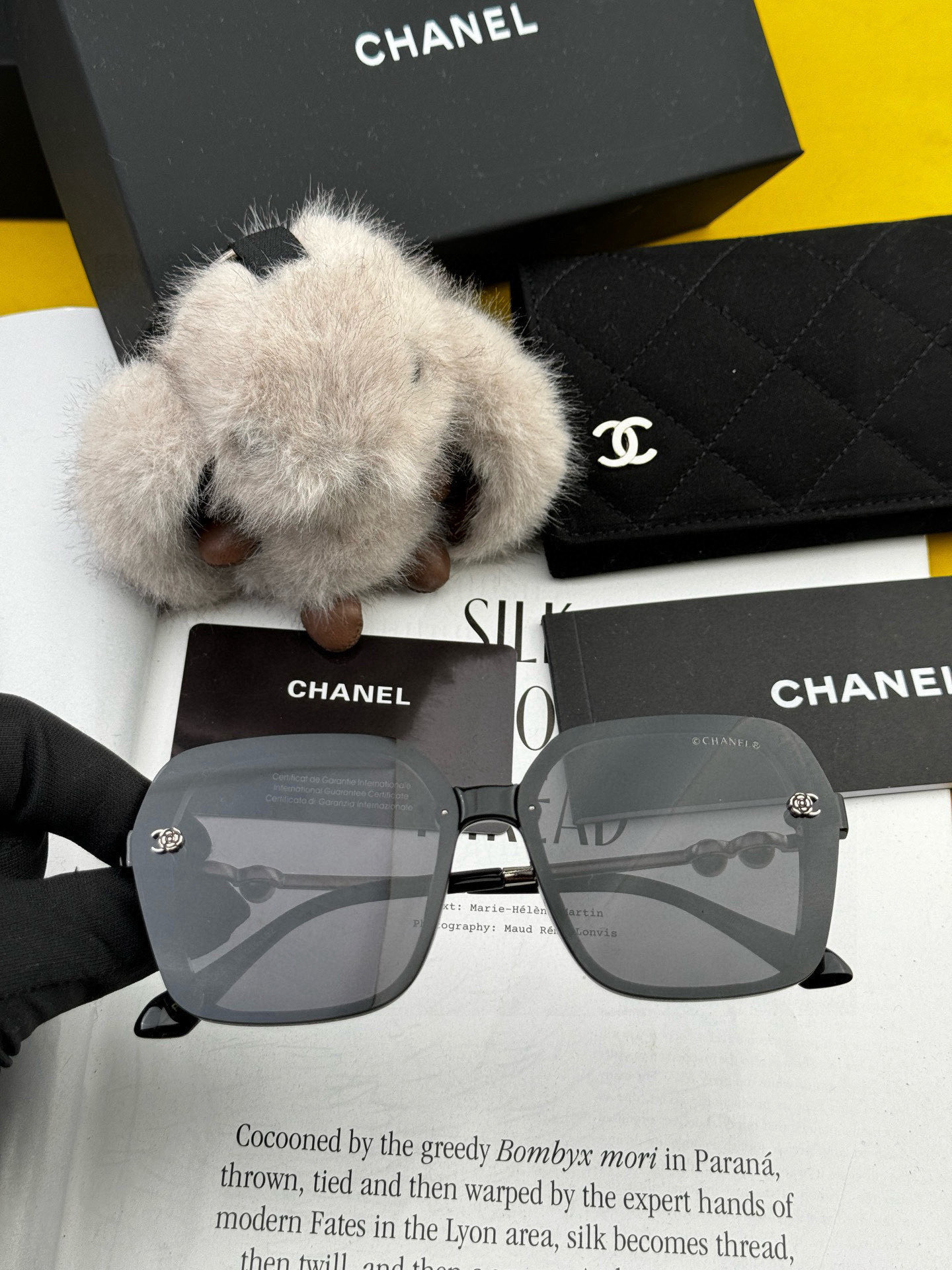 🔺CHANEL🔻2025官方早春新款，众多明星同款色香奈儿‼️‼️新款珍珠大框偏光墨镜 ，🌈🌈宝丽来超清