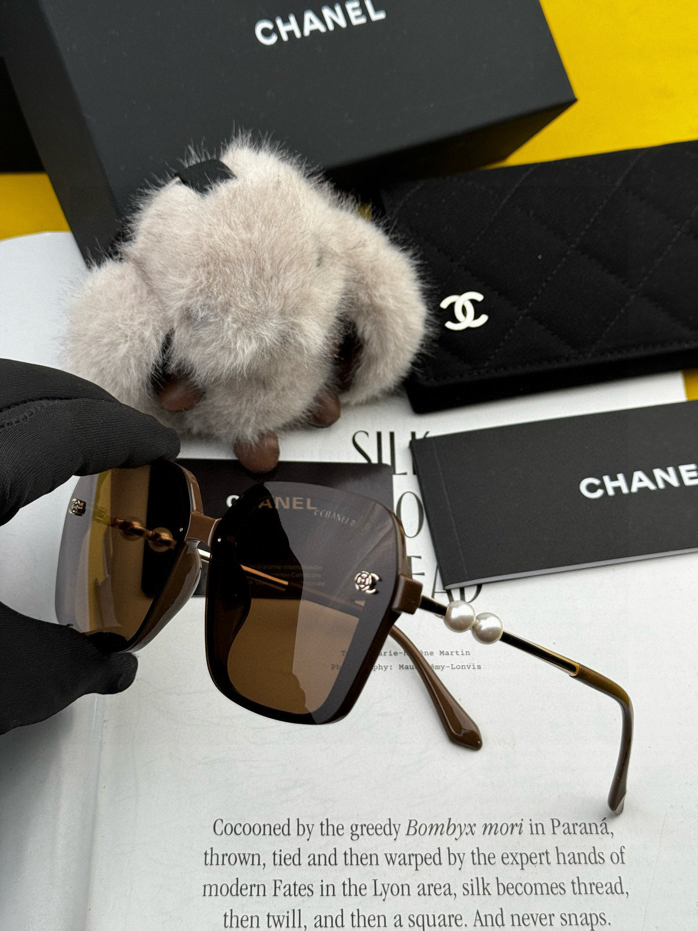 🔺CHANEL🔻2025官方早春新款，众多明星同款色香奈儿‼️‼️新款珍珠大框偏光墨镜 ，🌈🌈宝丽来超清