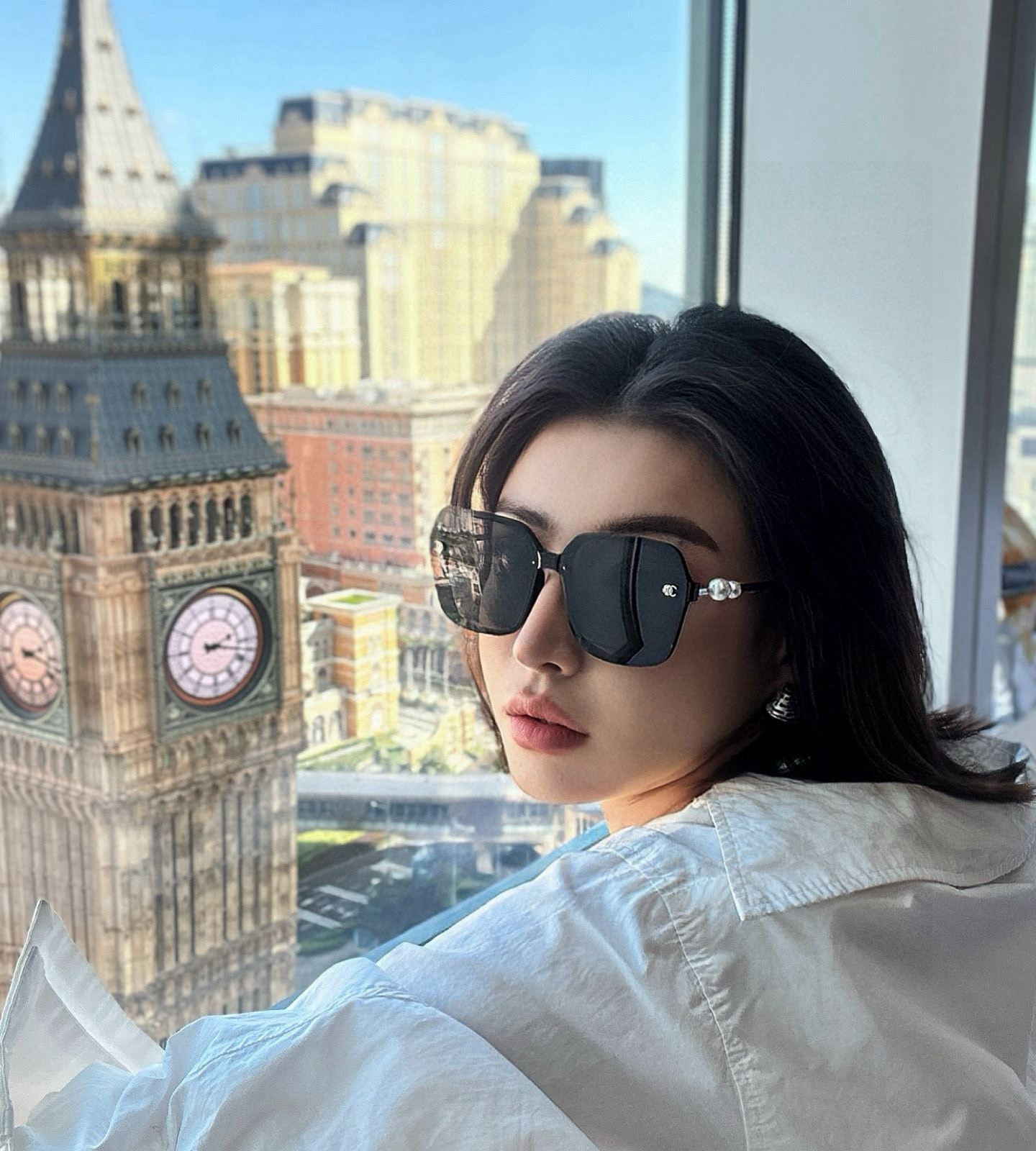 🔺CHANEL🔻2025官方早春新款，众多明星同款色香奈儿‼️‼️新款珍珠大框偏光墨镜 ，🌈🌈宝丽来超清