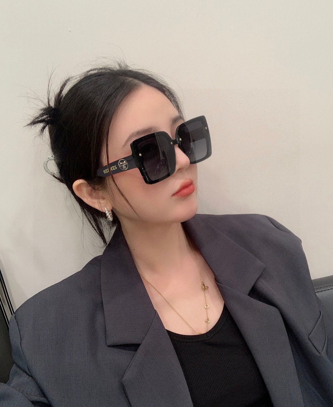  2025新款 爱马仕女士偏光太阳镜🕶️ 宝丽来高清镜片🎉高品质TR-90镜框 时尚百搭！
型号：H47