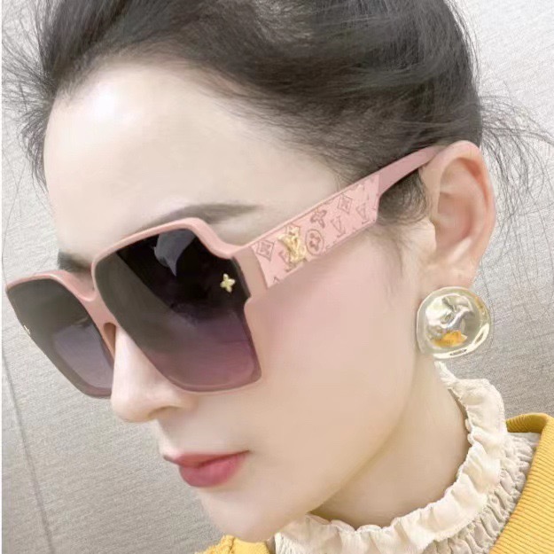  LV 2025新款女士方框太阳眼镜 开车墨镜 新款太阳镜  时尚大方 舒适轻盈 精致奢华 超轻 型号：