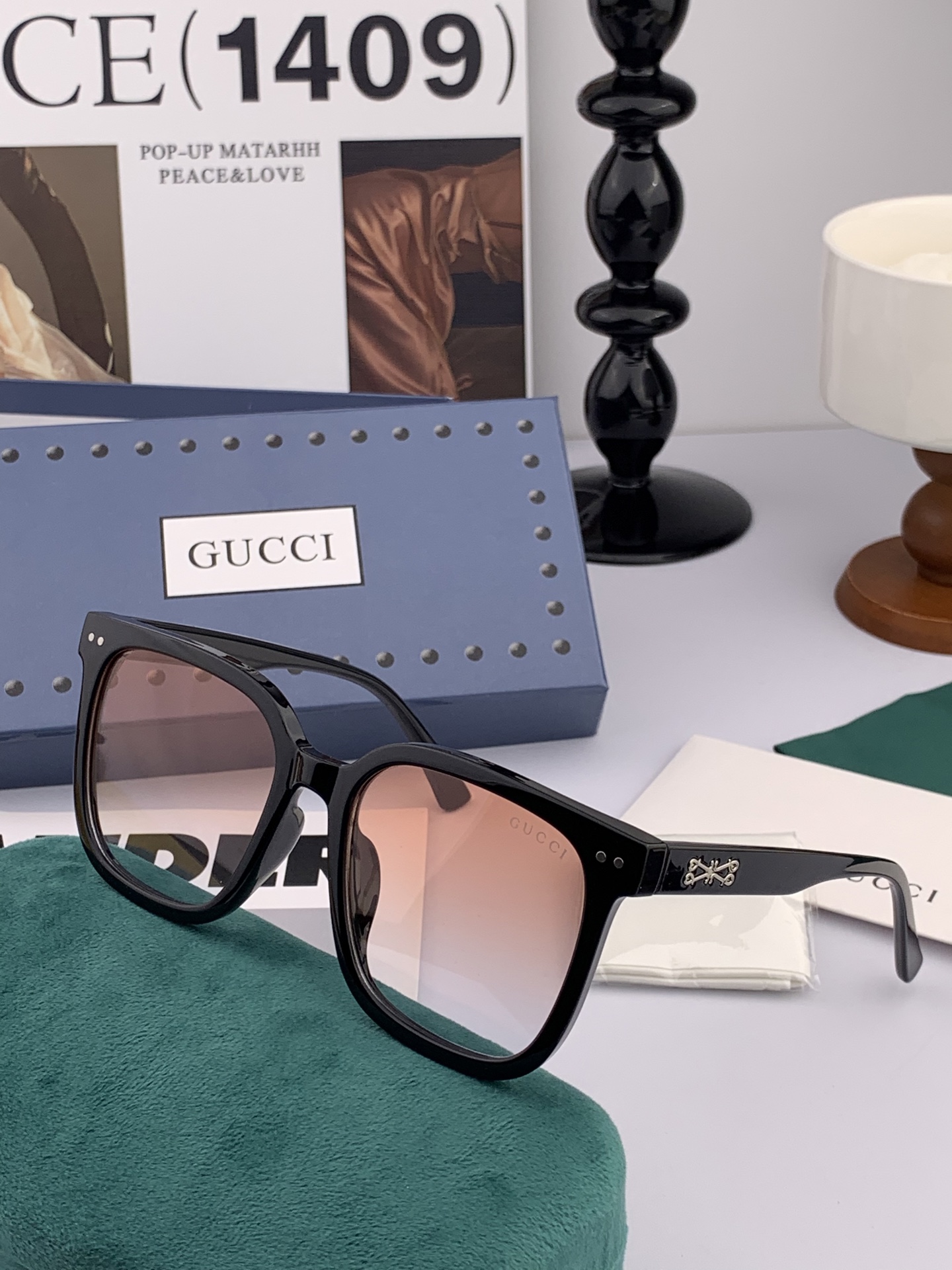  2025新款！新款出货！
女士高清加厚偏光太阳镜🕶️ 🎉💍新款GUCCI偏光太阳镜得意开车驾驶镜时尚墨