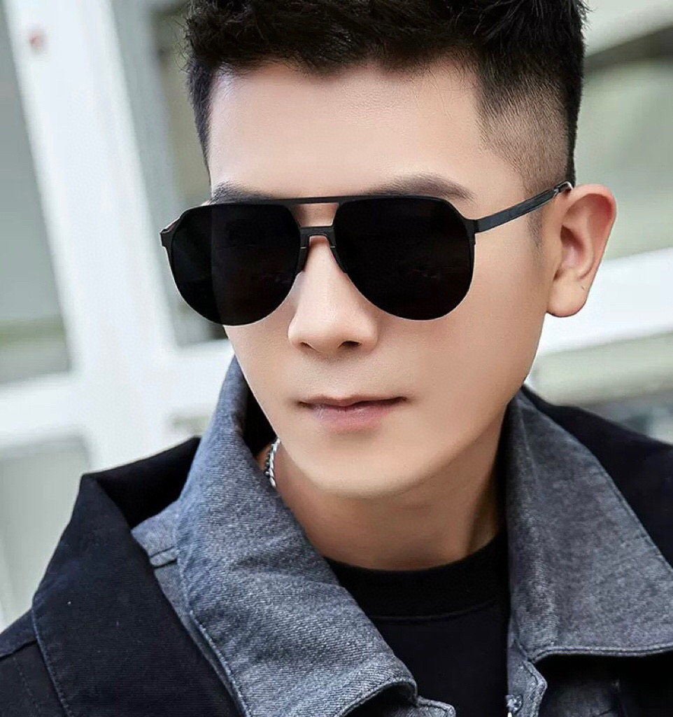 NO:253739,GUCC* 2025 new couples model sun ip electroplating will never fade. Selling point is super light and elastic. The whole glasses have no screws. The important thing is that the pressure is not broken, the lens is high-definition nylon polarized lenses. Model G2731 glasses sunglasses, glasses, gucci19860909GUCC* 2025新款男女情侣款太阳ip电镀永不褪色 卖点超轻超有弹性整幅眼镜无螺丝重要的是压不坏、镜片高清尼龙偏光镜片 型号G2731眼镜墨镜太阳镜,眼镜,gucci,glasses