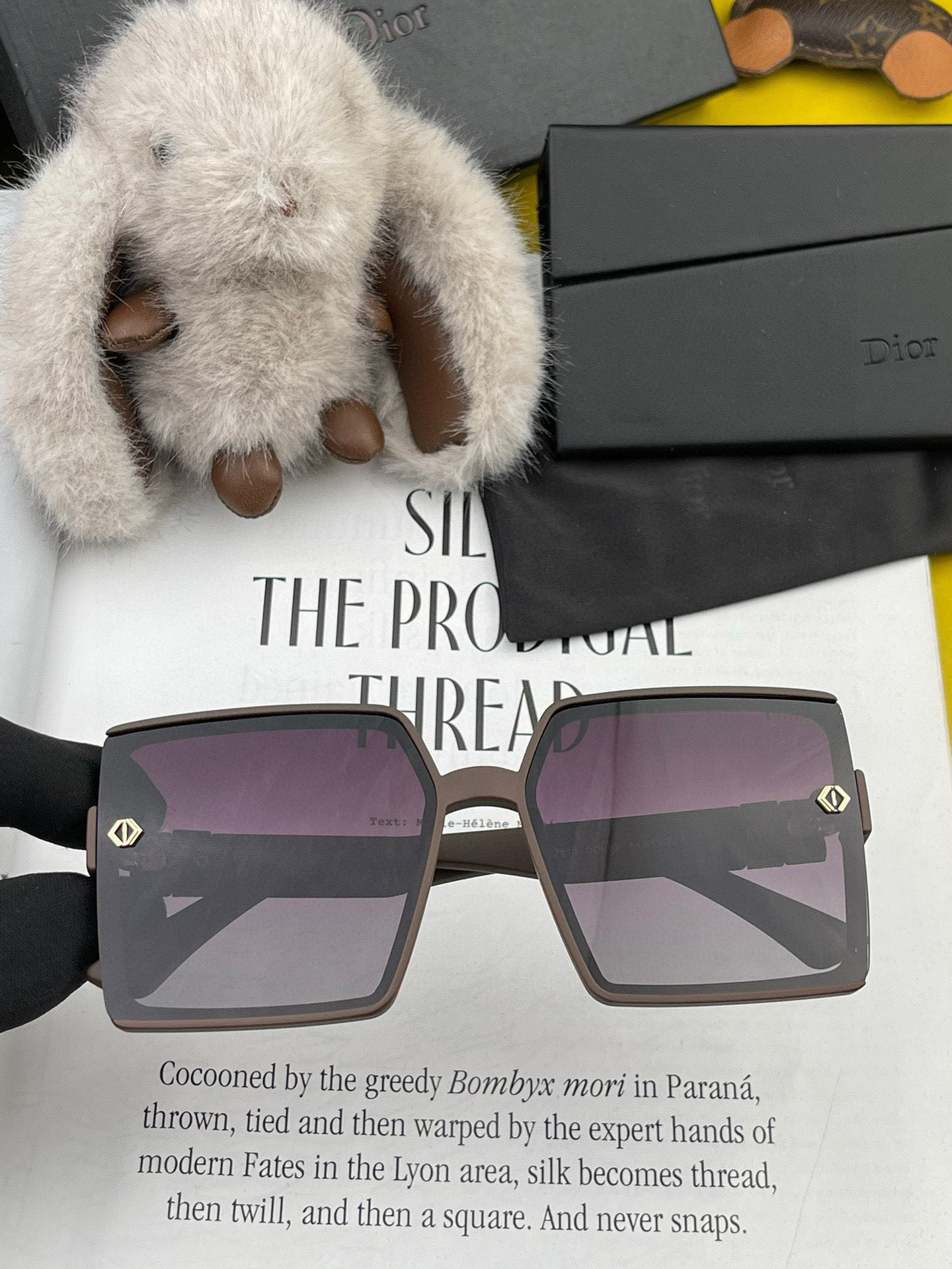 🔺 【DIOR】2025开春新款 潮流爆款 时尚方框偏光太阳镜 高品质 佩戴舒适 网红潮款墨镜 女士高清