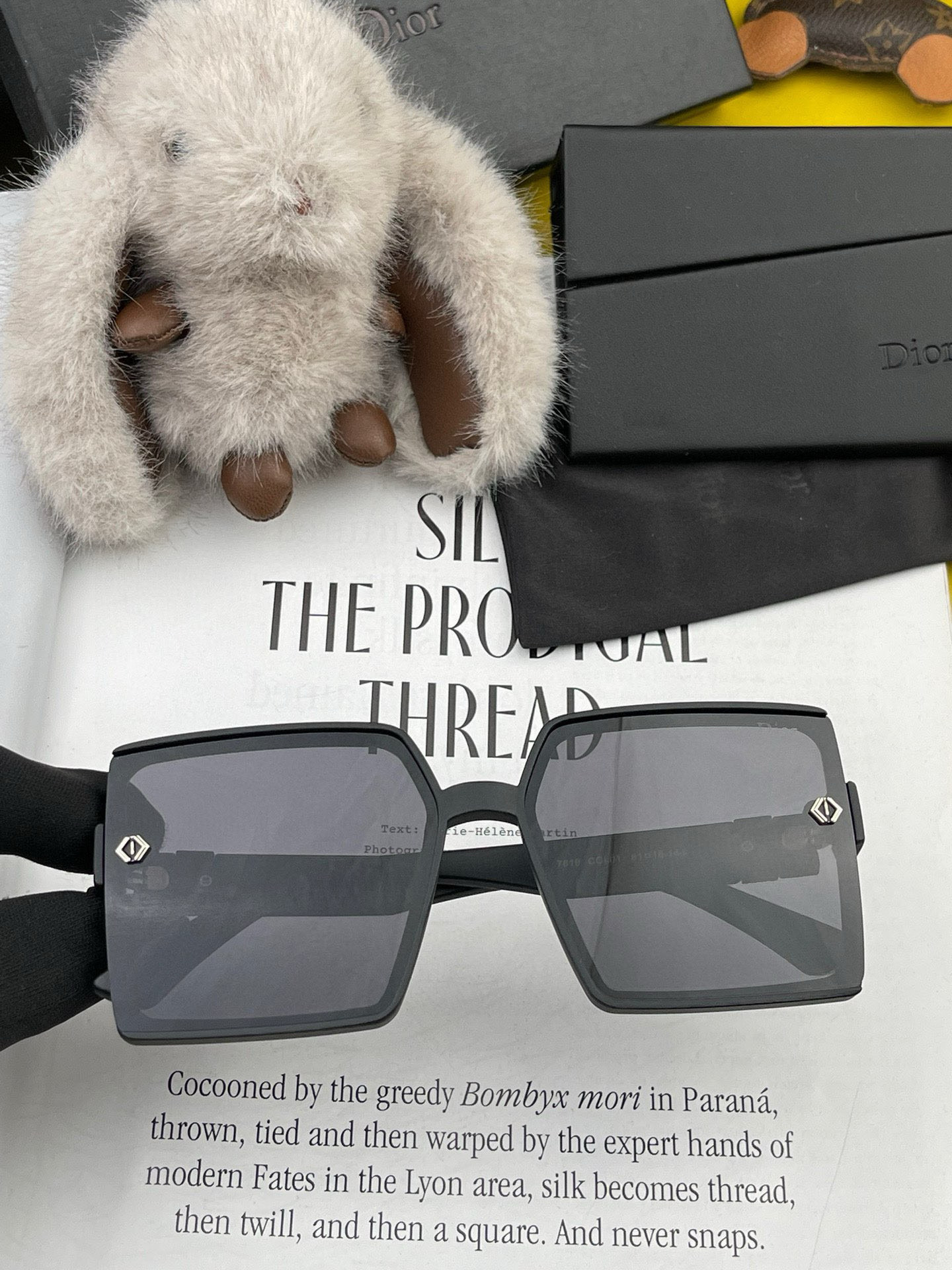 🔺 【DIOR】2025开春新款 潮流爆款 时尚方框偏光太阳镜 高品质 佩戴舒适 网红潮款墨镜 女士高清