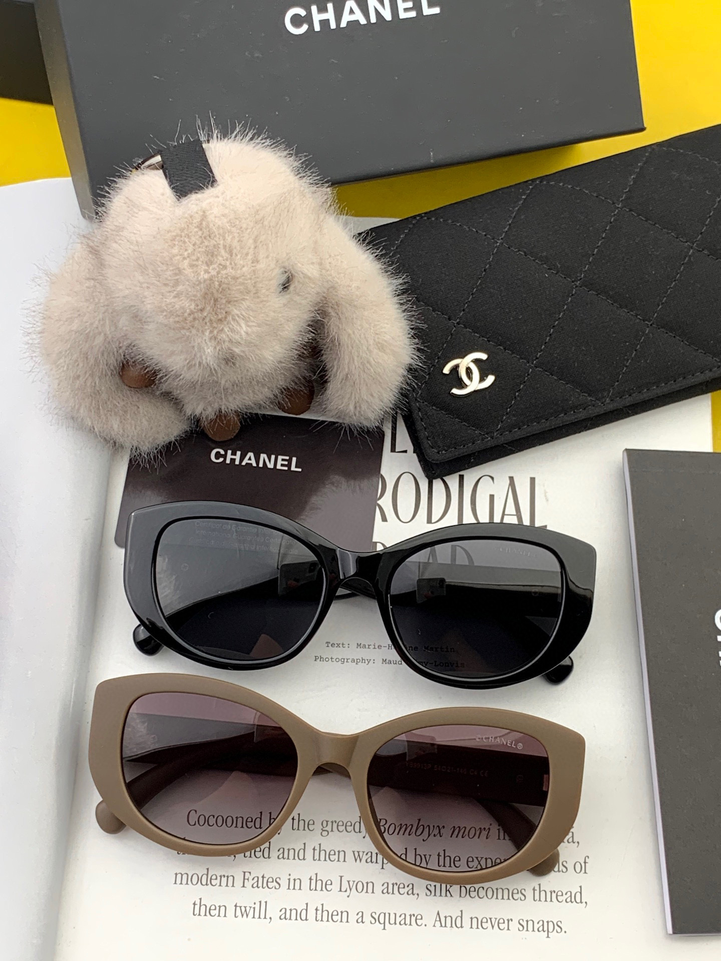  【CHANEL】香奈儿 2025新款潮流爆款 时尚圆框太阳镜 佩戴舒适 网红潮款墨镜  女士高清加厚偏