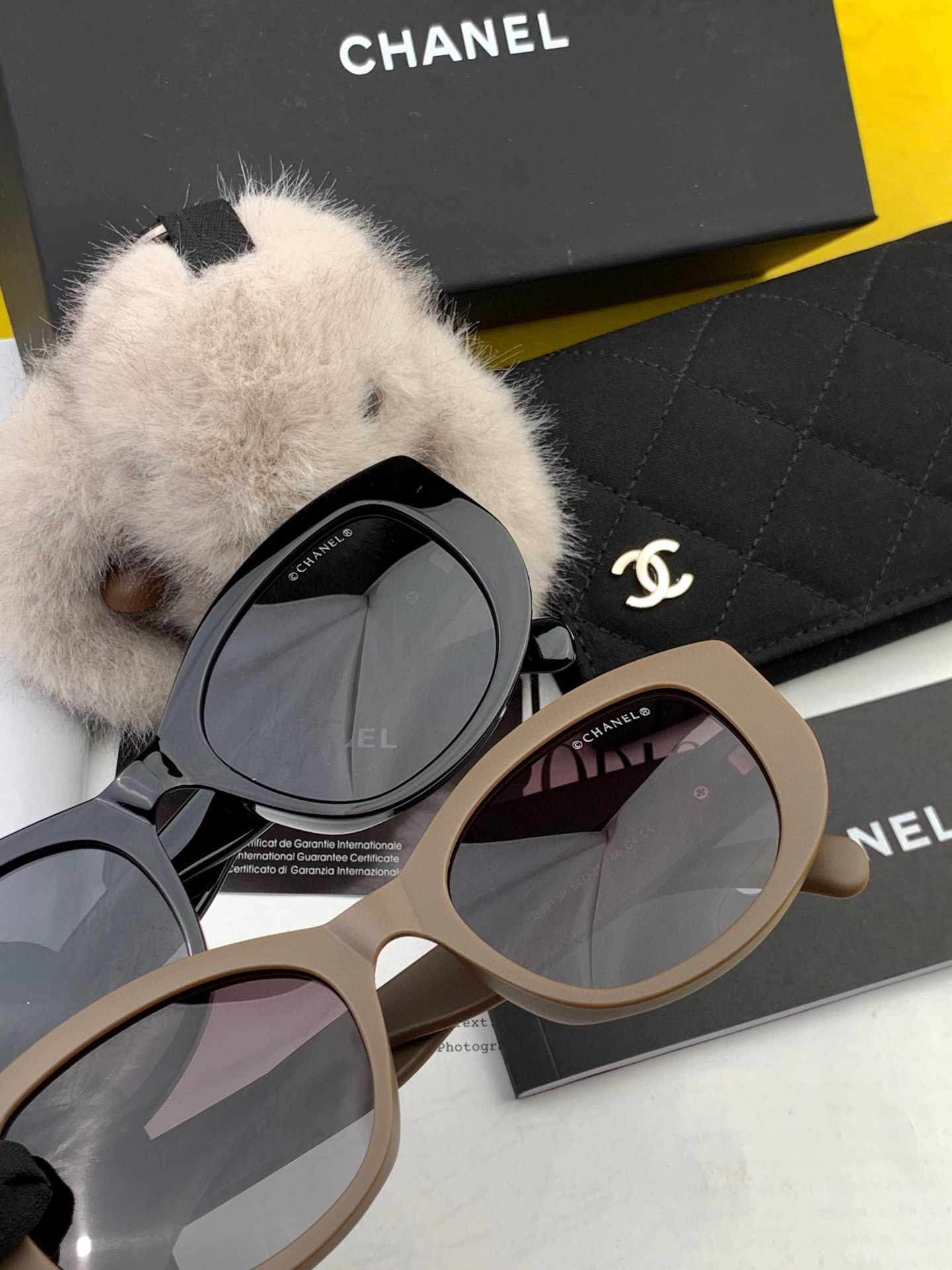  【CHANEL】香奈儿 2025新款潮流爆款 时尚圆框太阳镜 佩戴舒适 网红潮款墨镜  女士高清加厚偏