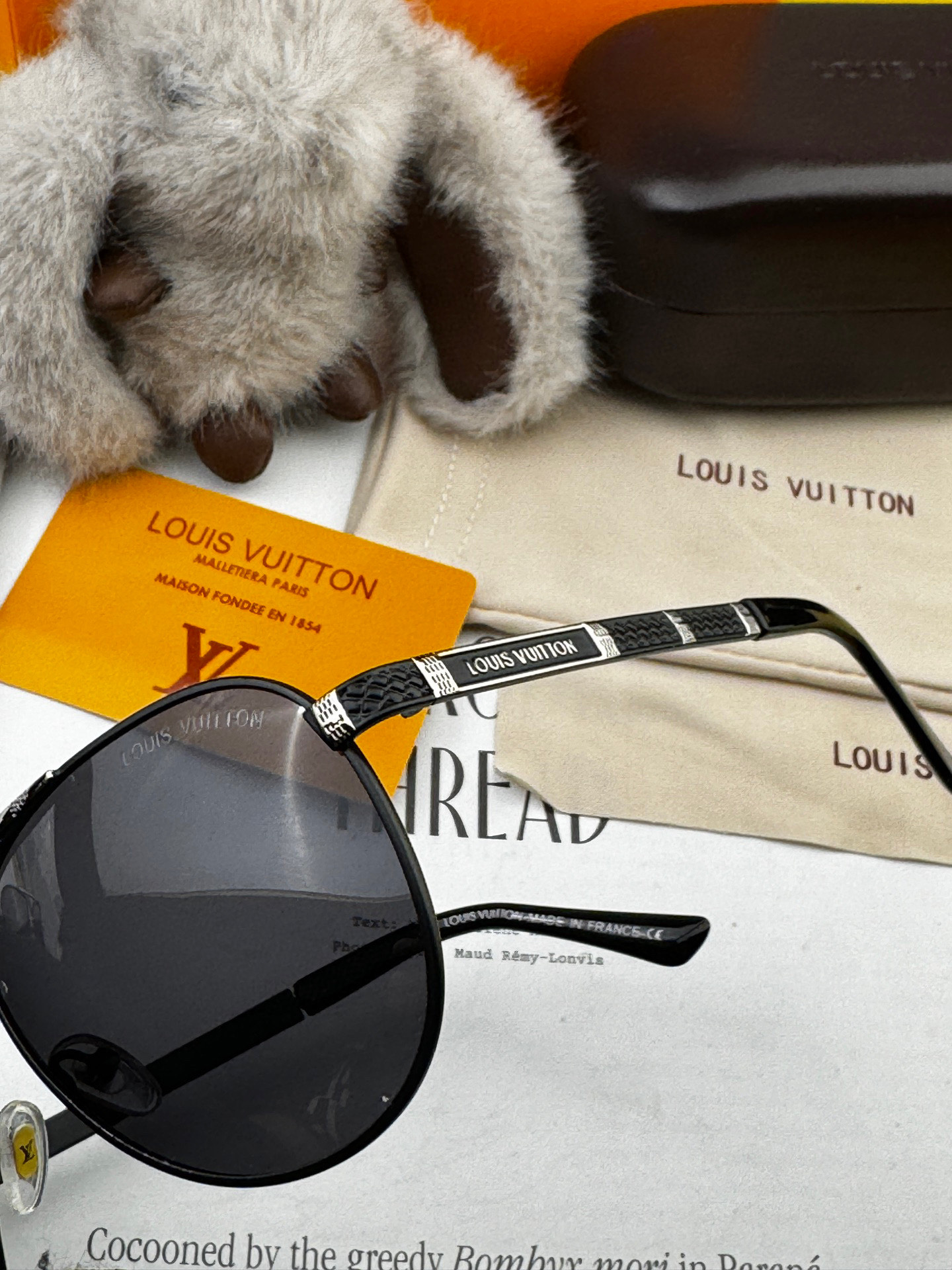  2025新款 LOUIS VUITTON-路易家  新品LV蛤蟆框太阳镜 每一付都是精品 ❤️时尚达人