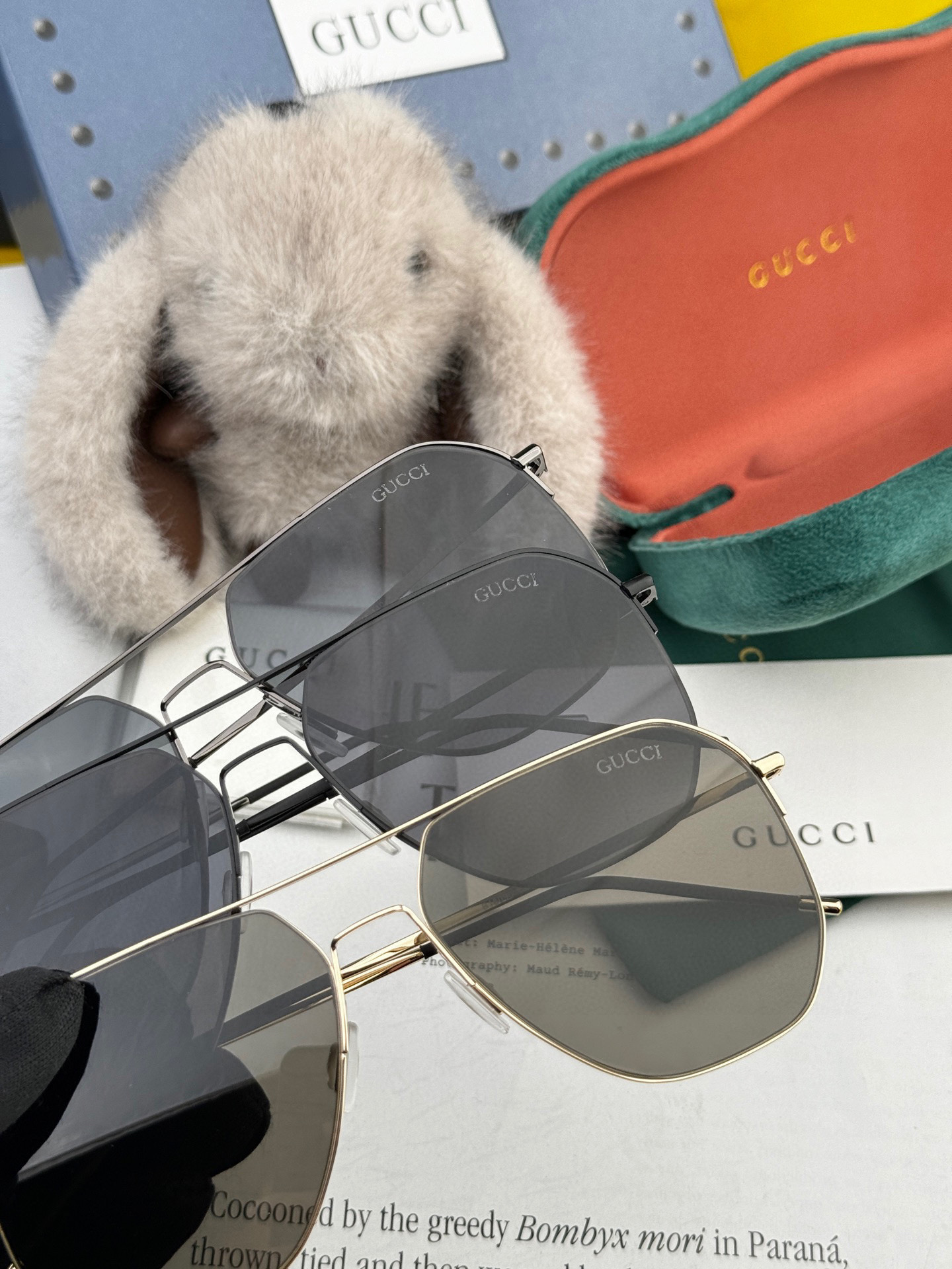         GUCCI 男款炫彩飞行员偏光太阳镜 ❤️材质：高清尼龙加厚卡槽高清偏光镜片 🌹无边框镜