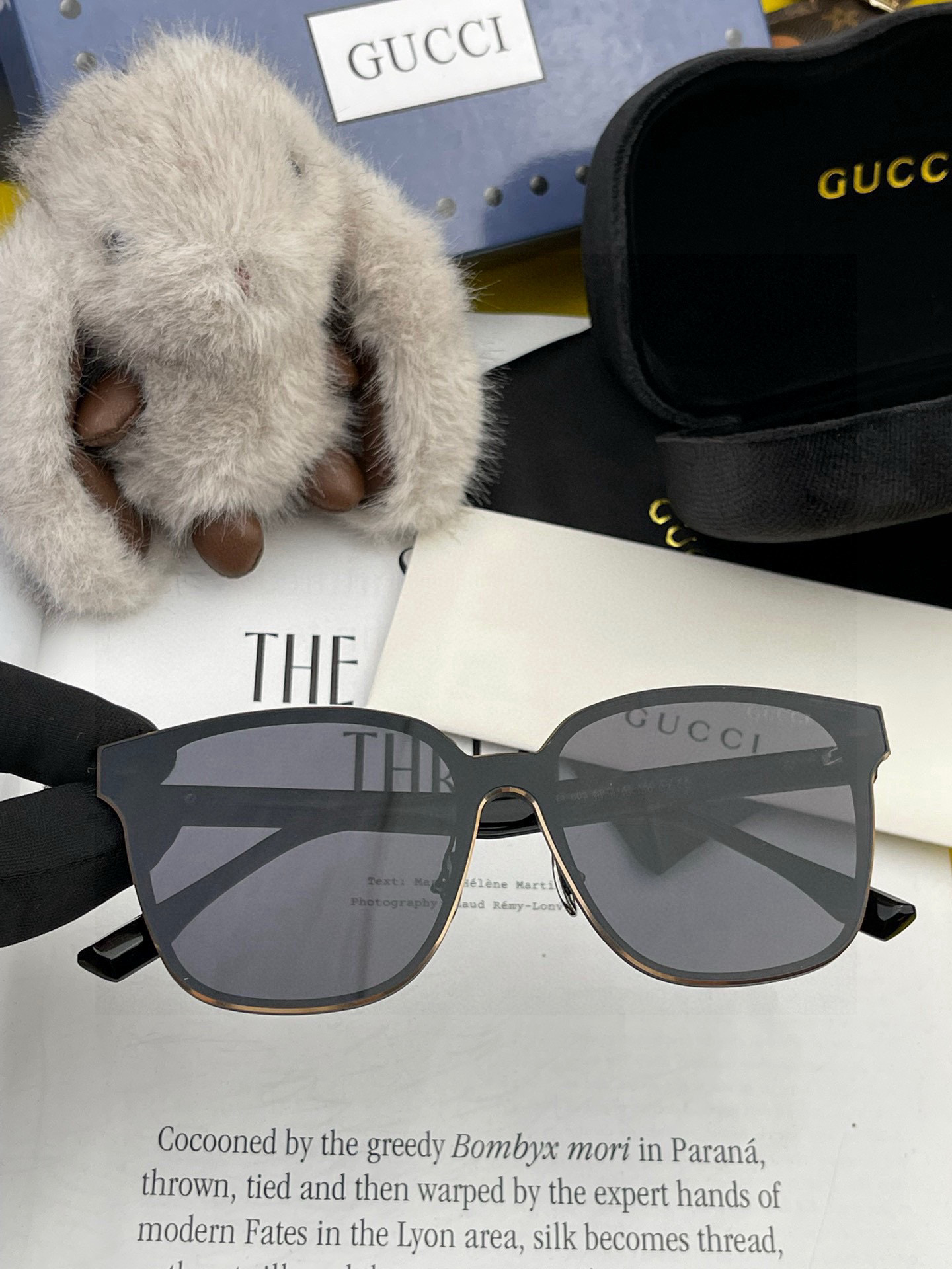  连体镜GUCCI2025开春新款一体镜 大框太阳镜男女同款 😎 
爆款大框尼龙太阳镜 超逼格超酷 
镜