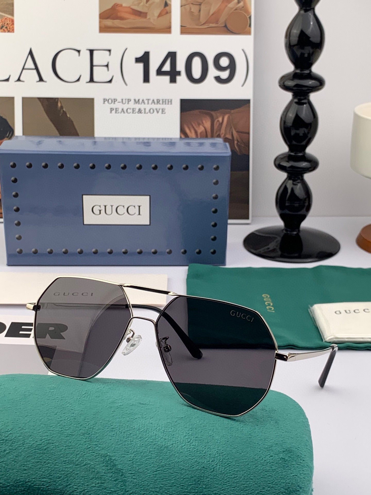   Gucci 。  高品质男女款墨镜   👍 进口宝丽来偏光镜片  。蛤蟆镜 开车钓鱼都可 。百搭显瘦