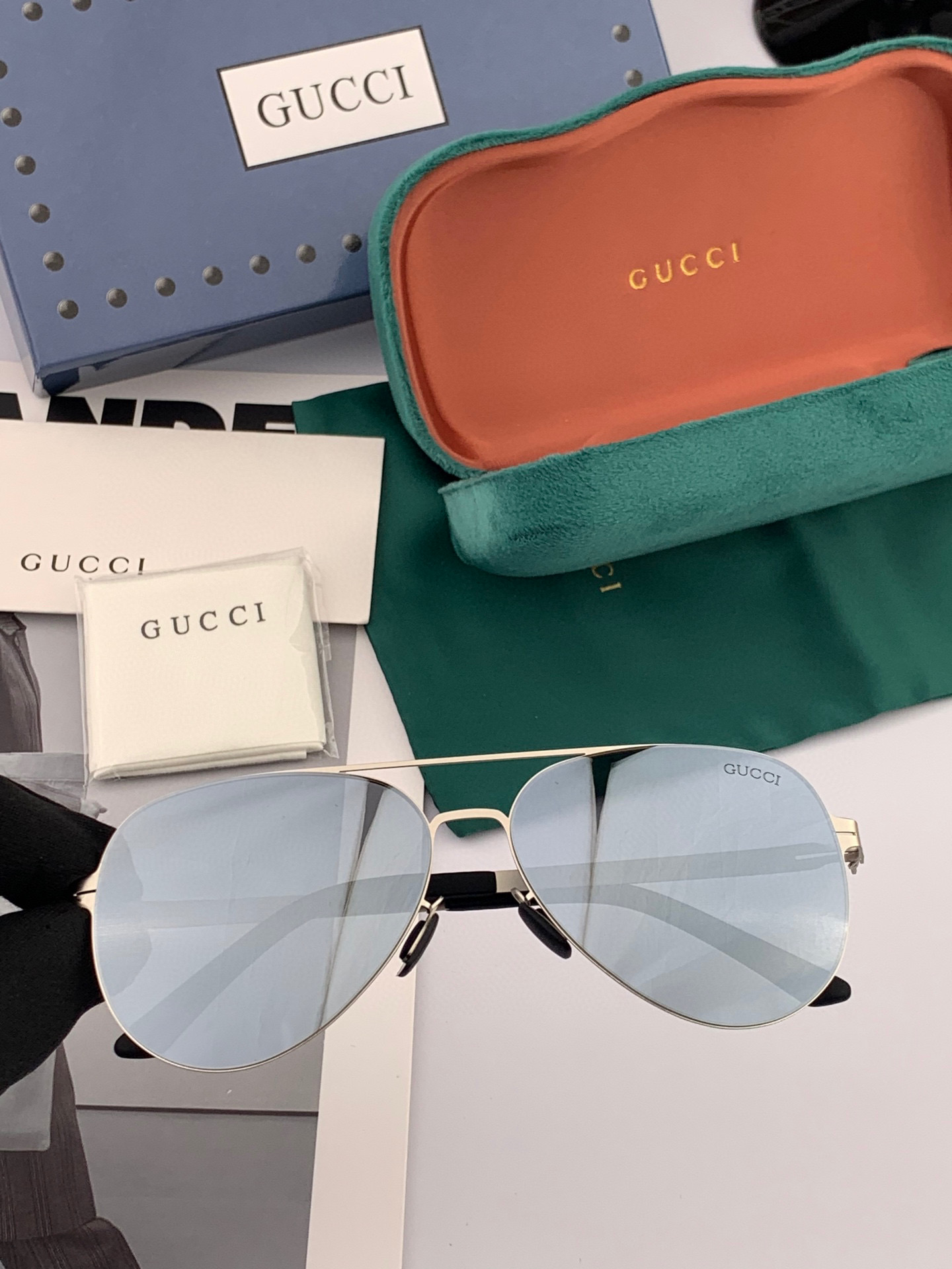 ♦️ GUCCI 2025新款男女情侣款太阳镜多边形墨镜iP电镀永不褪色 超轻超有弹性整幅眼镜无螺丝重要