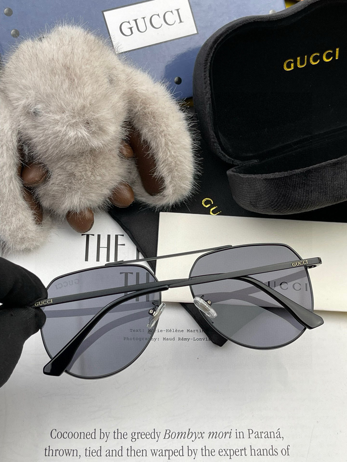        GUCCI 男款炫彩飞行员偏光太阳镜 ❤️材质：高清尼龙加厚卡槽高清偏光镜片 🌹无边框镜架