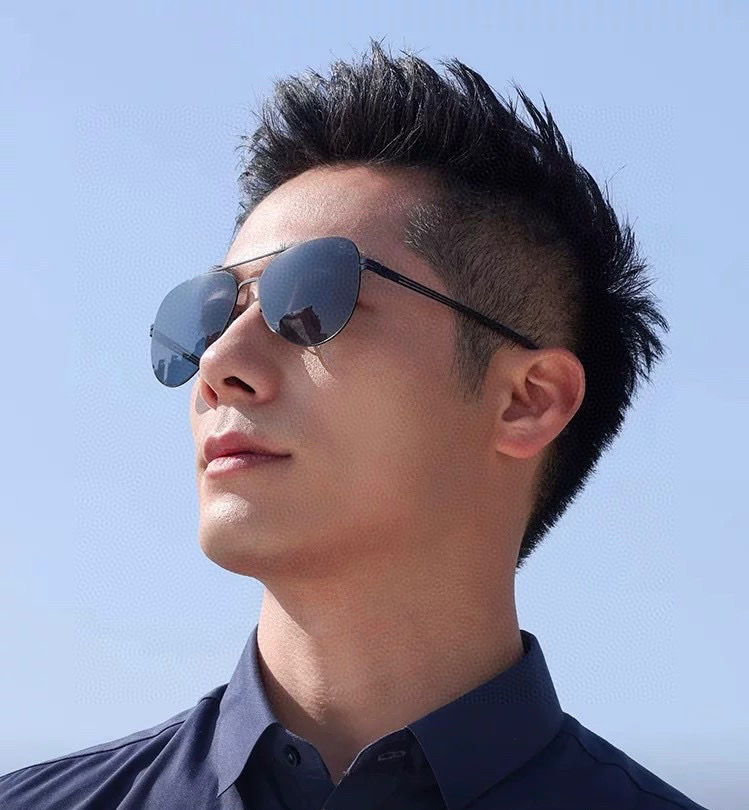 ♦️LV 2025新款男女情侣款太阳镜多边形墨镜iP电镀永不褪色 超轻超有弹性整幅眼镜无螺丝重要的是压不