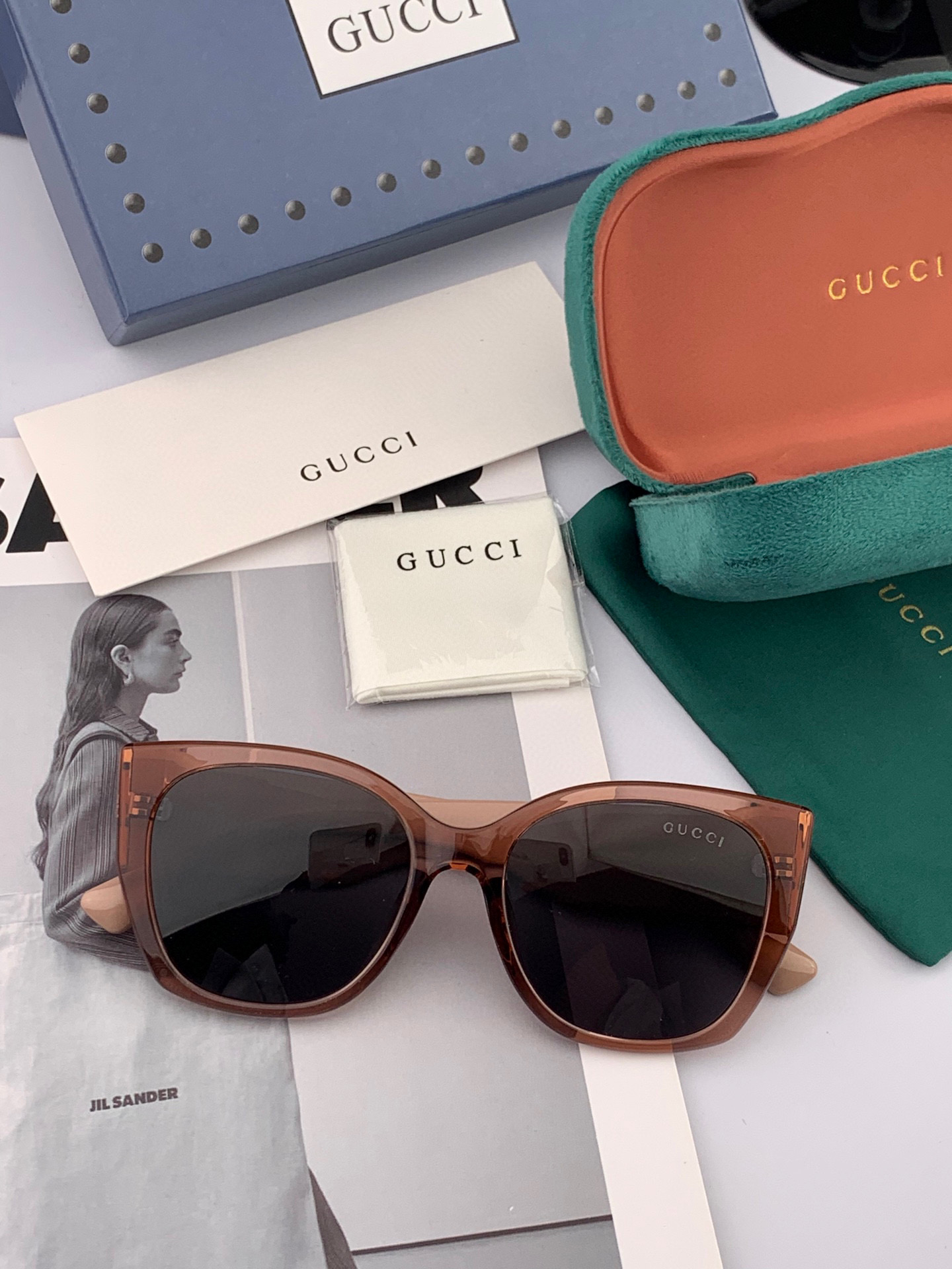  🔺 【GUCCI-偏光太阳镜】2025开春新款 潮流爆款 时尚方框偏光太阳镜 高品质 佩戴舒适 网红潮