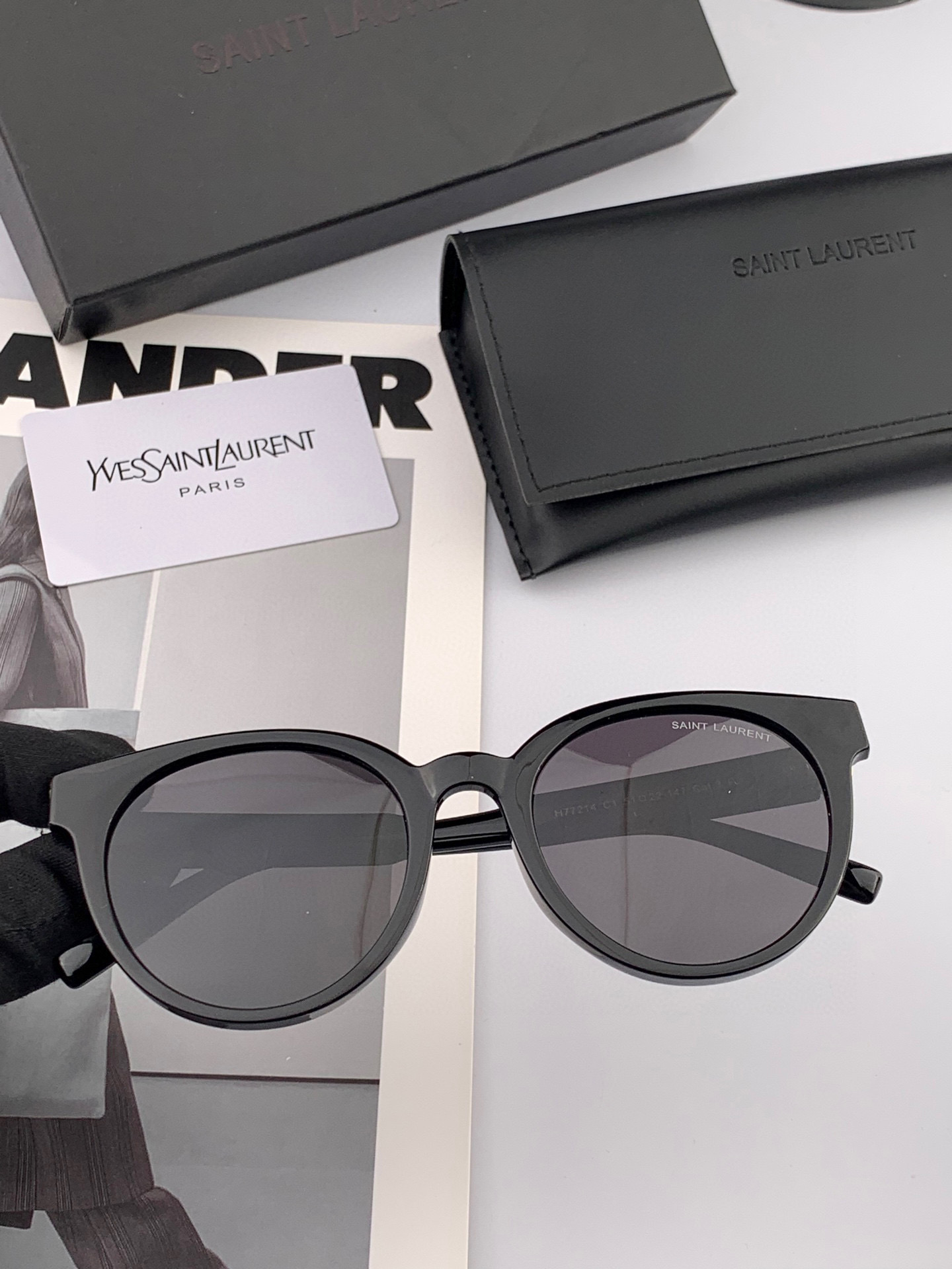 👑 【新款】🕶🔝🔝🔝🎁🎁🎁时尚百搭 超显脸小 佩戴舒适品牌Ysl 圣罗兰 💎  材质  加厚偏光镜片型号