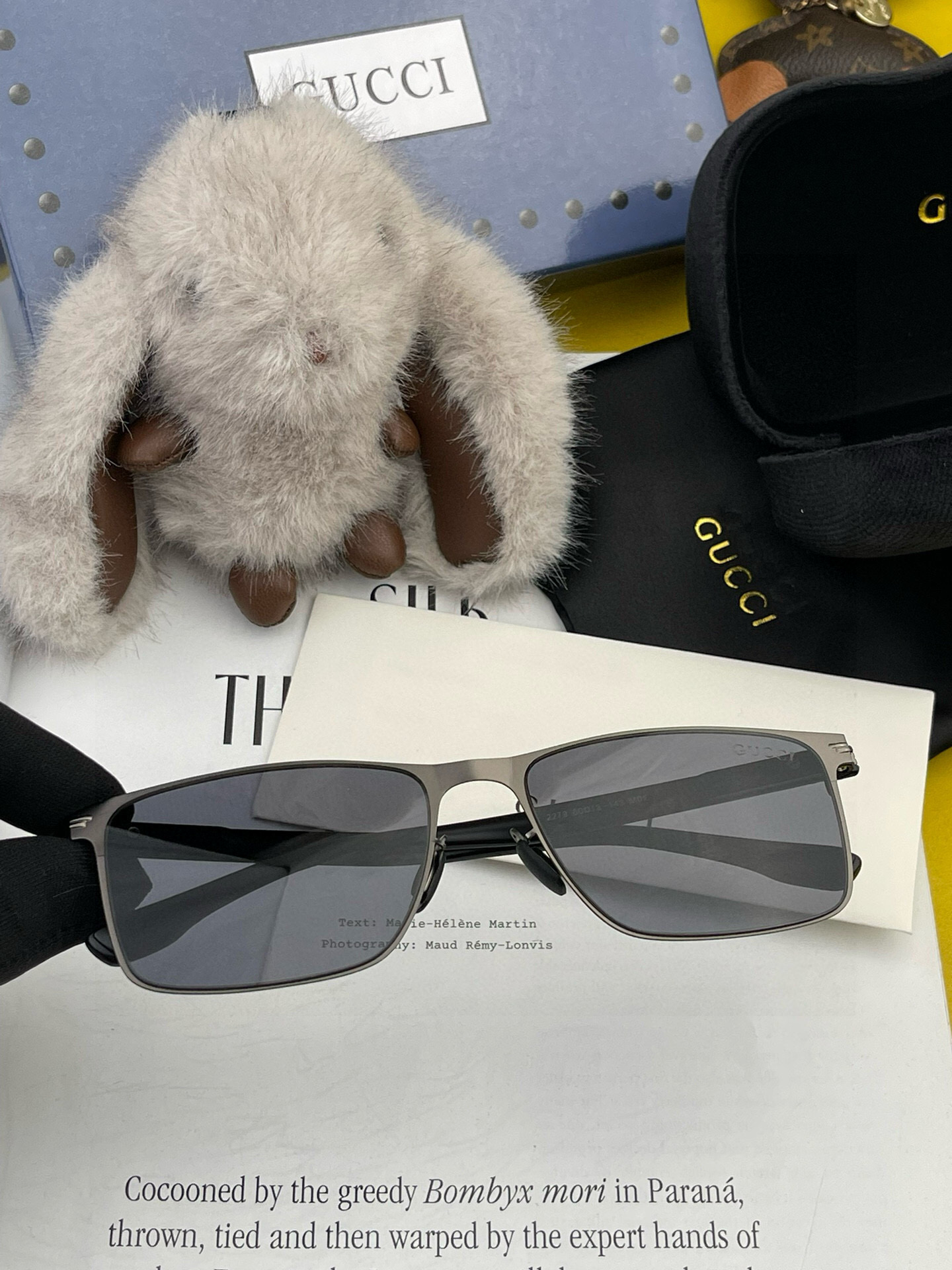        GUCCI 男款炫彩飞行员偏光太阳镜 ❤️材质：高清尼龙加厚卡槽高清偏光镜片 🌹无边框镜架